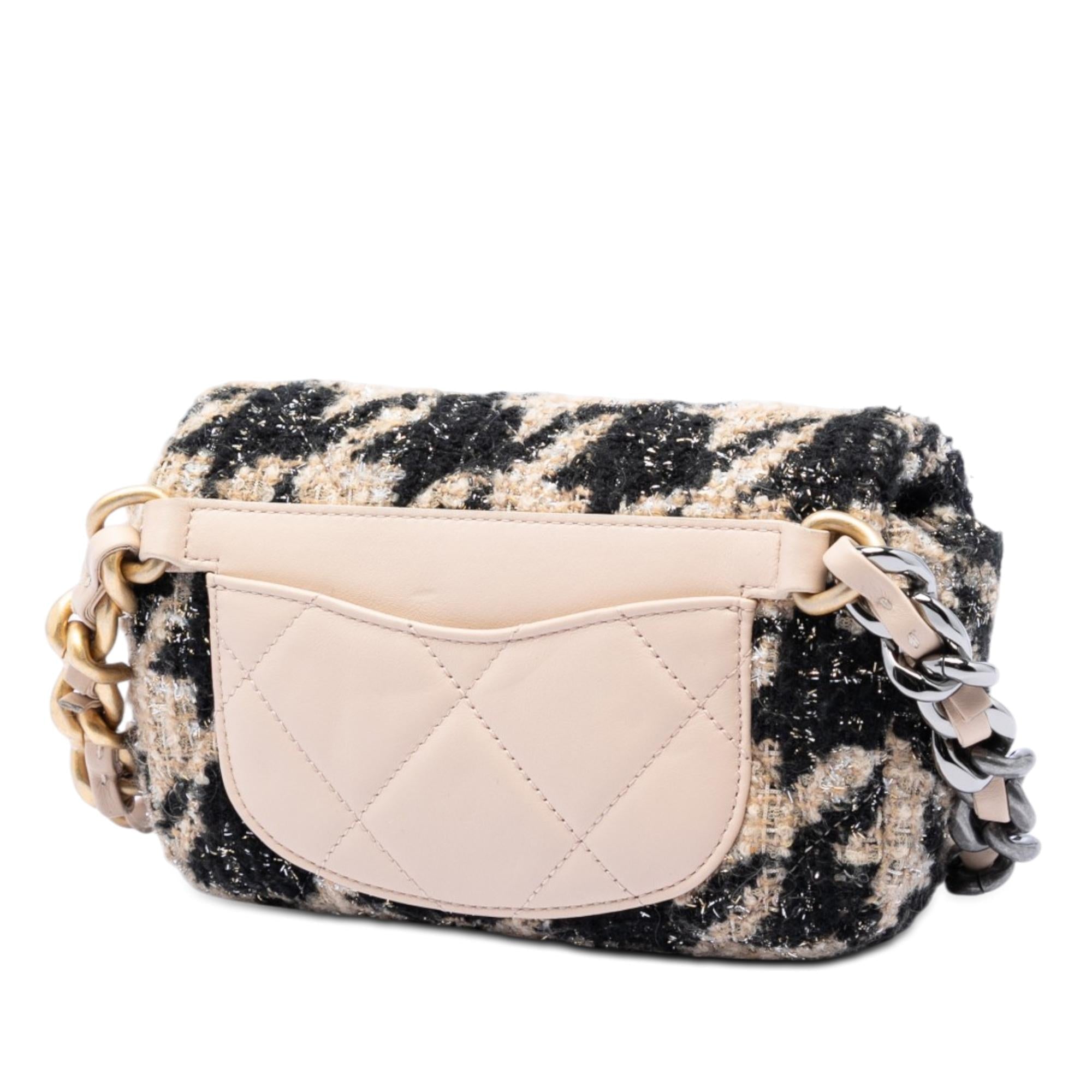 Chanel Houndstooth Tweed 19 Belt Bag