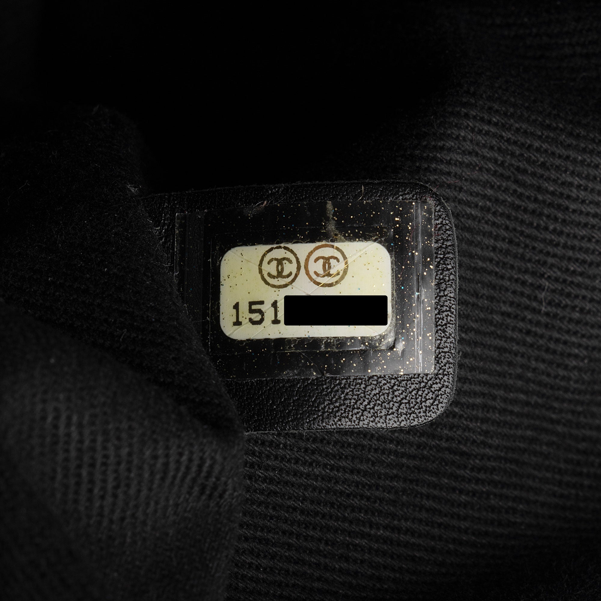 Chanel Iridescent Calfskin VIP Flap Bag (SHF-UvQfgO)