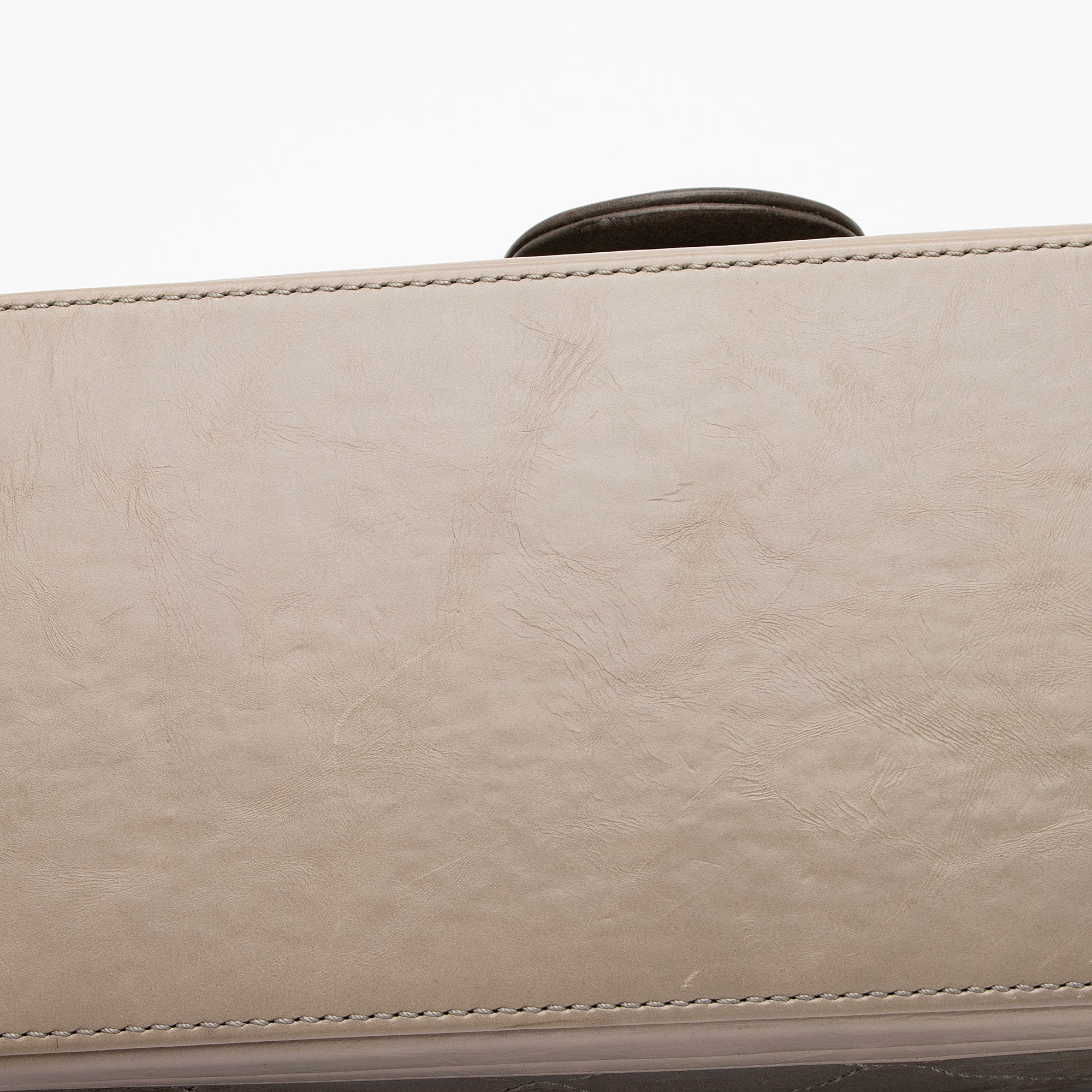 Chanel Iridescent Calfskin VIP Flap Bag (SHF-UvQfgO)