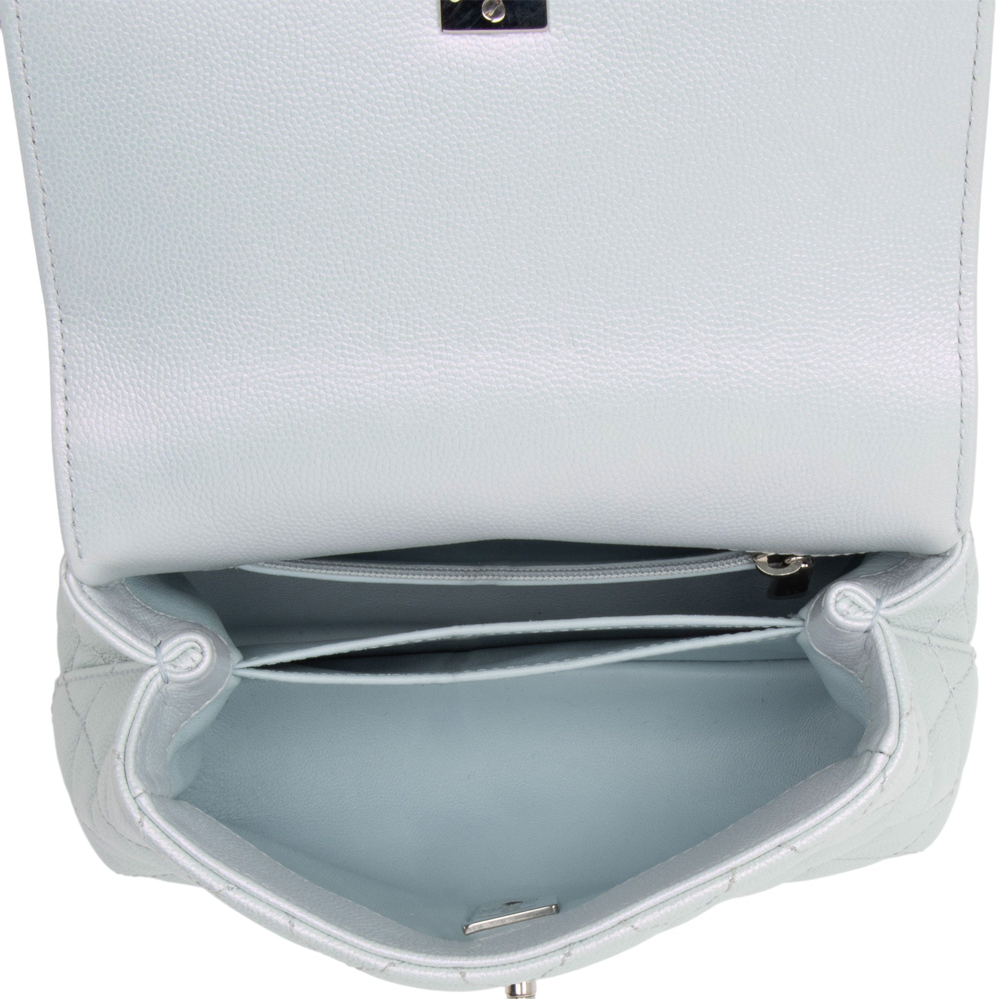 Chanel Iridescent Caviar Leather Coco Top Handle Extra Mini Flap Bag (SHF-vtNkel)