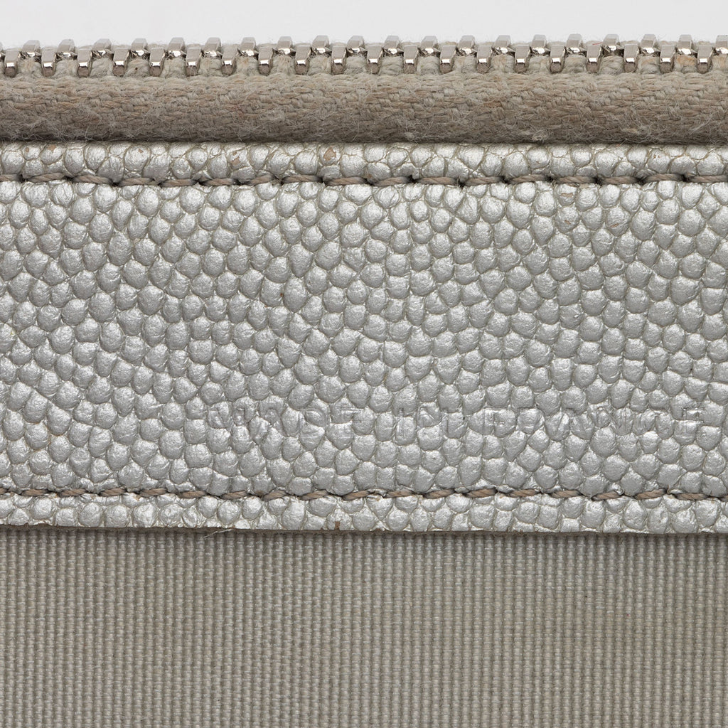 Chanel Iridescent Caviar Leather Vintage Mademoiselle Clutch with Chain (SHF-fdlQlw)