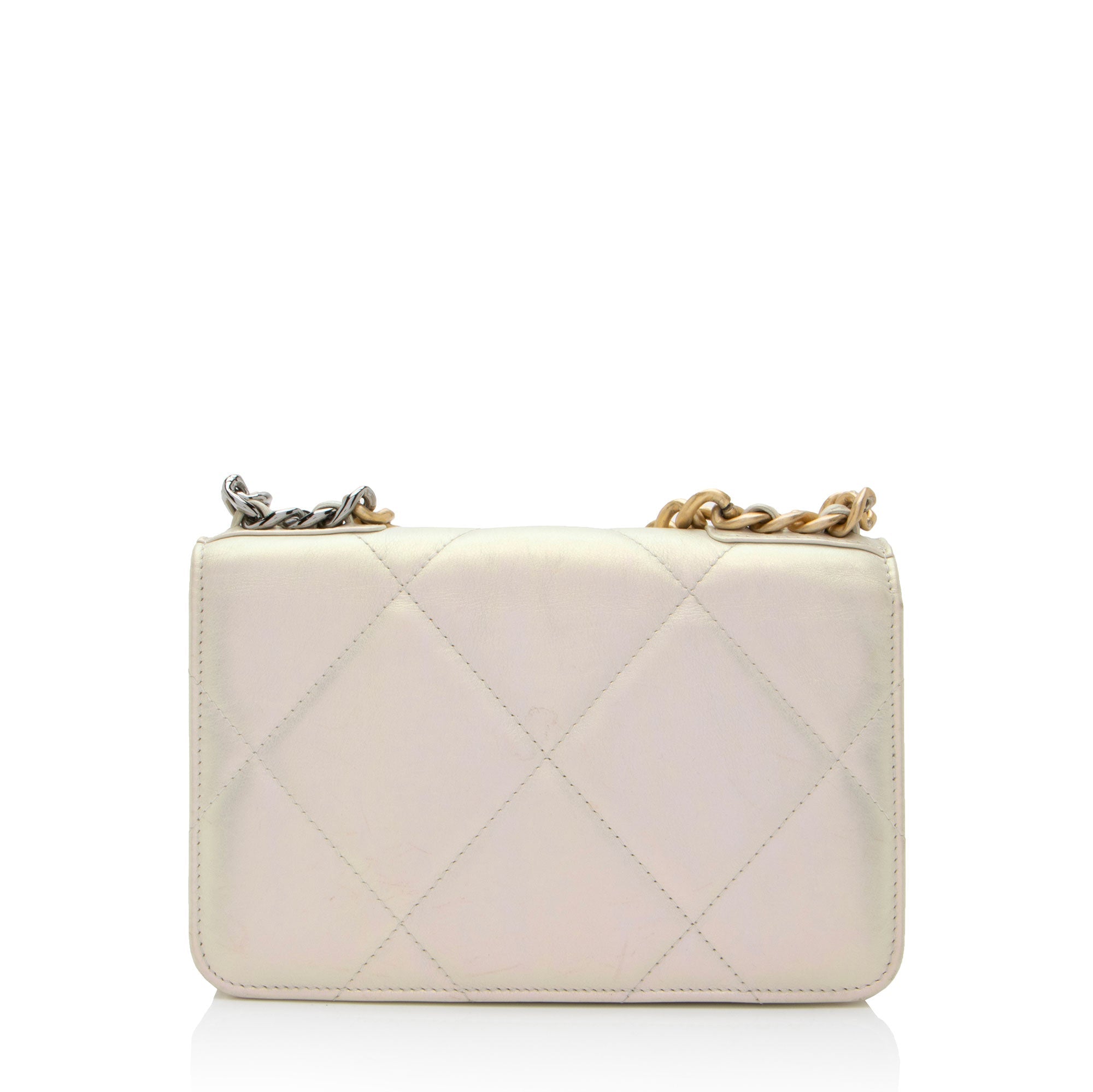 Chanel Iridescent Lambskin 19 Wallet on Chain (SHF-Q3iEEa)
