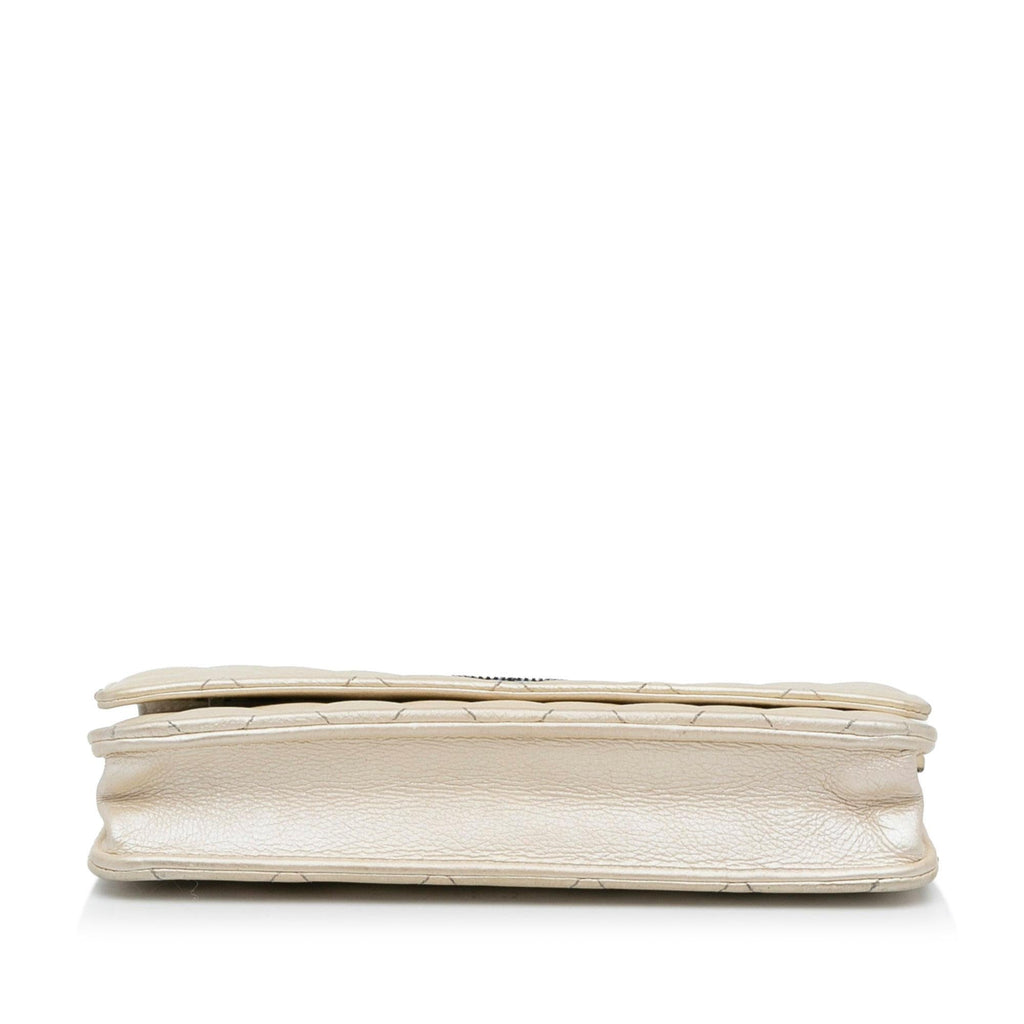 Chanel Iridescent Lambskin CC Wallet on Chain (SHG-SScnie)