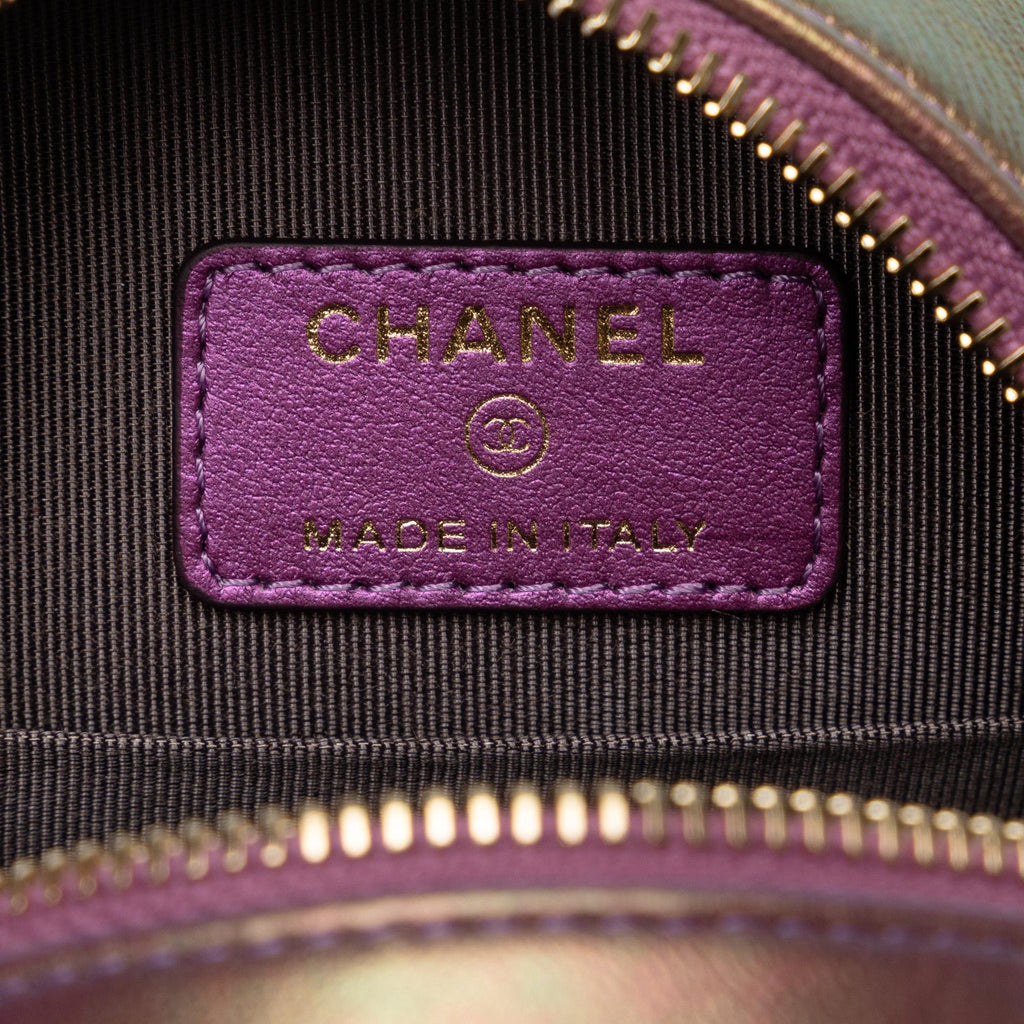 Chanel Iridescent Lambskin Round Crossbody (SHG-dOboxk)