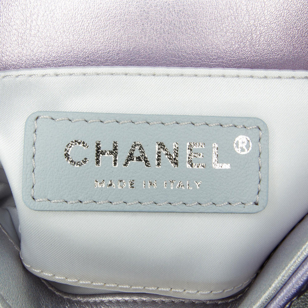 Chanel Iridescent Lambskin Wristlet Clutch Bag (SHG-OsxRyI)