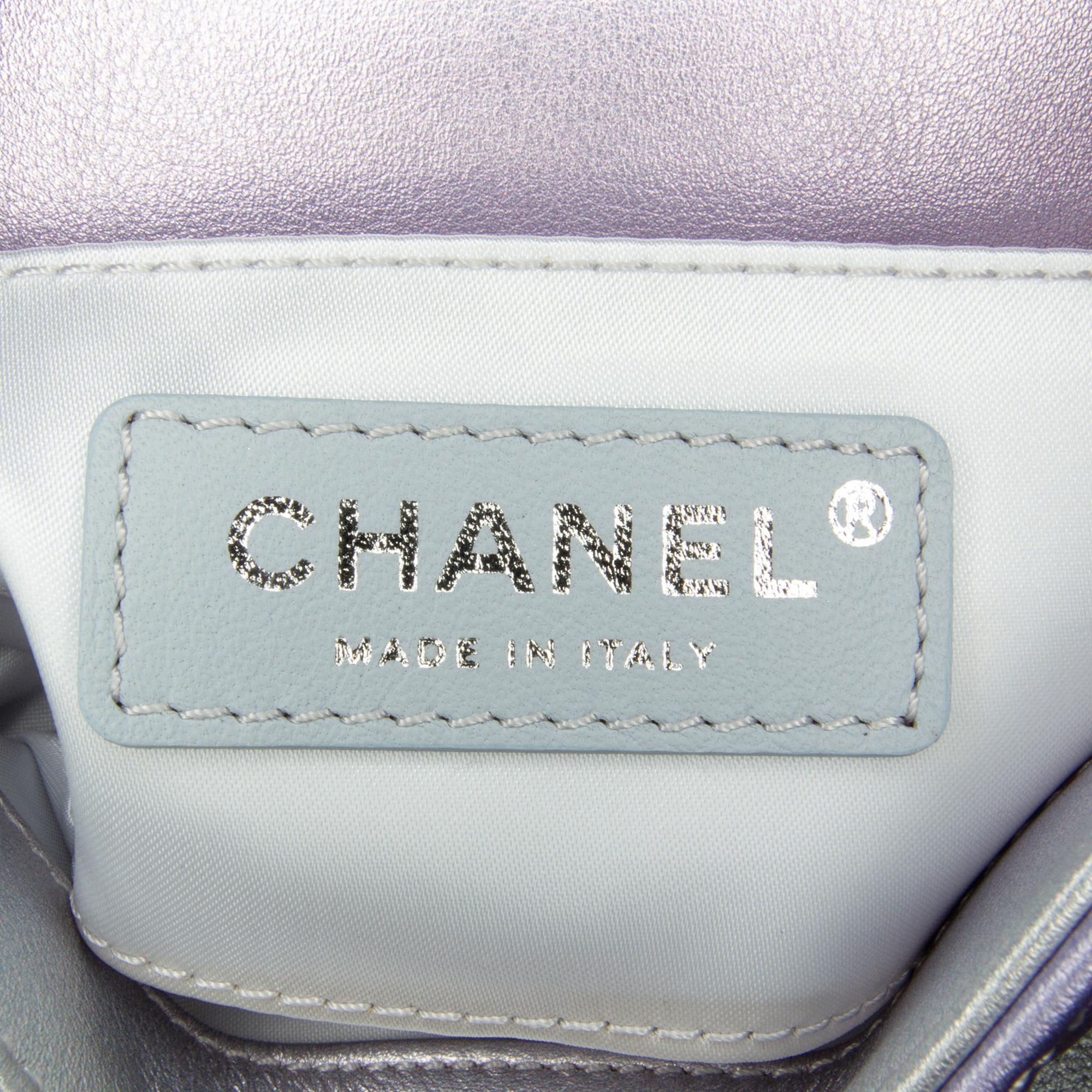 Chanel Iridescent Lambskin Wristlet Clutch Bag (SHG-OsxRyI)