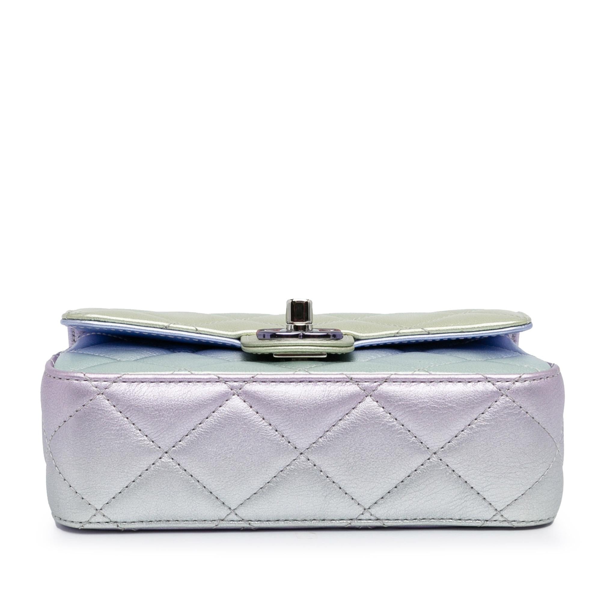 Chanel Iridescent Lambskin Wristlet Clutch Bag (SHG-OsxRyI)