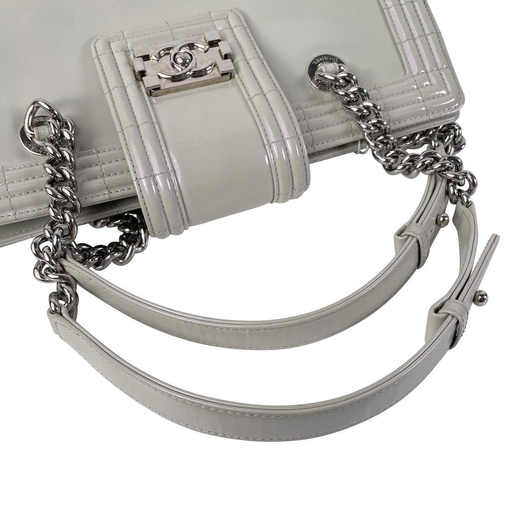 Chanel Iridescent Patent Boy Reverso Shopping Tote (SHG-zcc1Jm)