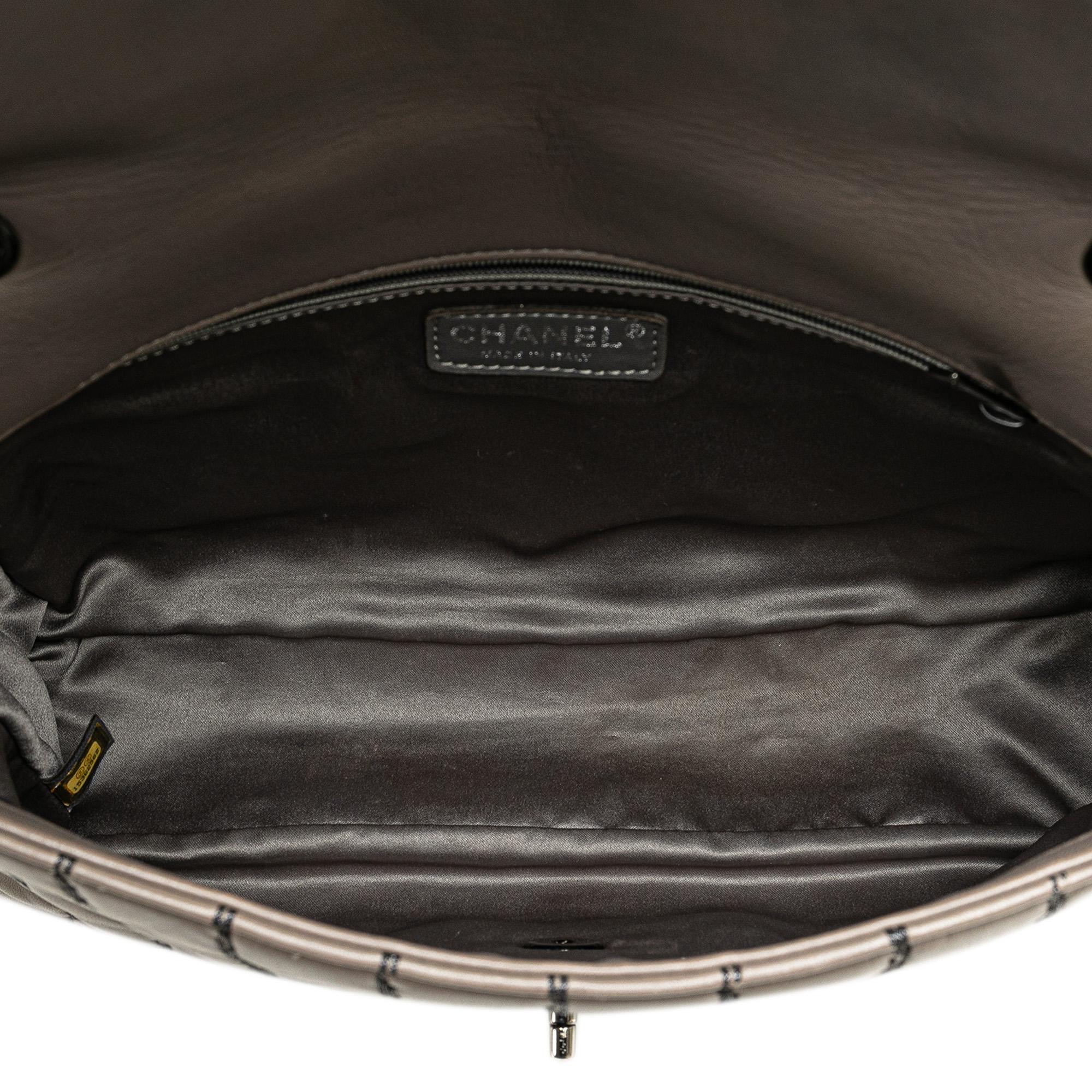 Chanel Jumbo CC Lambskin Vertical Stitch Single Flap (SHG-aklE2G)