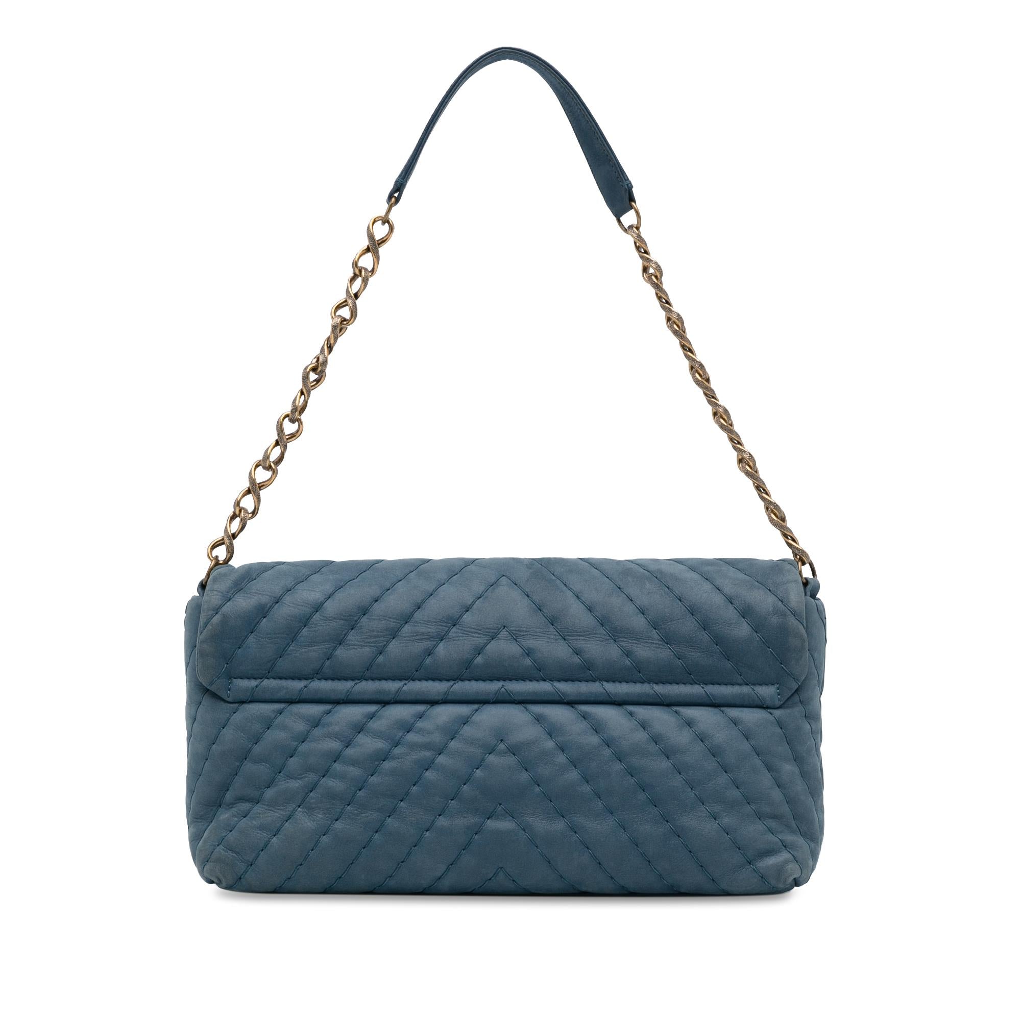 Chanel Jumbo Chevron Iridescent Surpique Flap (SHG-w8I8Ii)