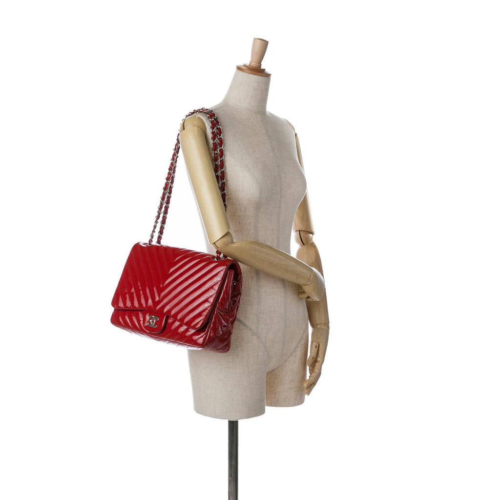 Chanel Jumbo Chevron Patent Single Flap (SHG-q2Z09k)