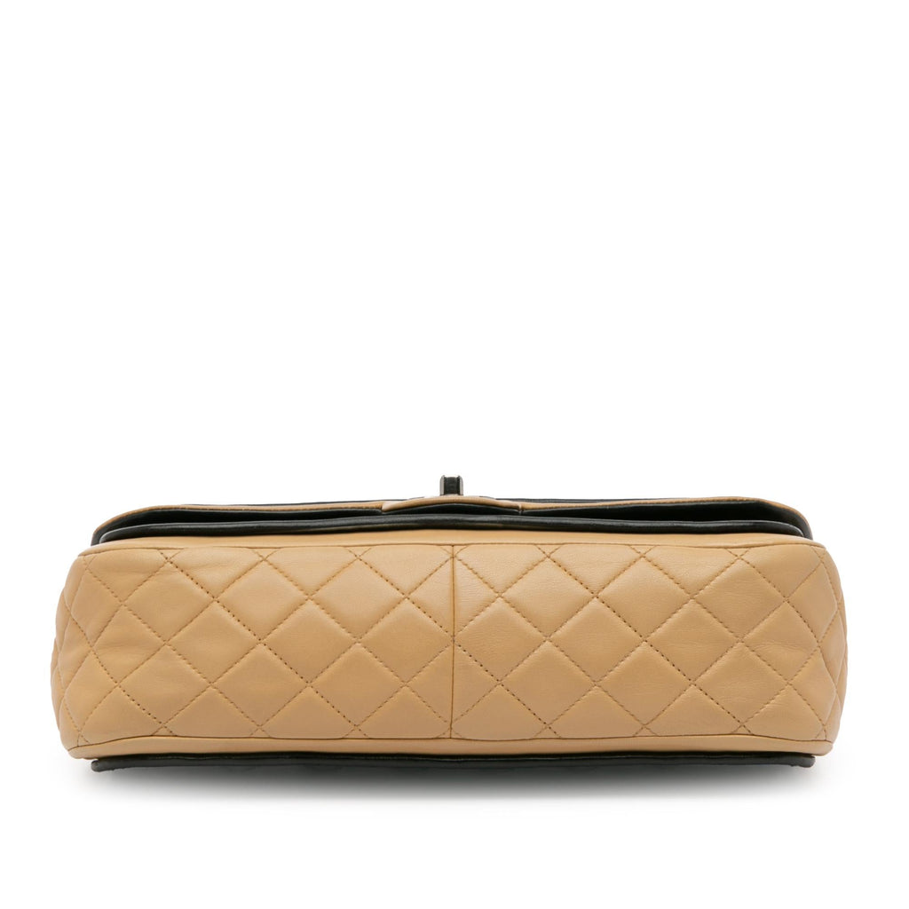Chanel Jumbo Classic Bicolor Lambskin Twist Flap (SHG-8KW5ON)