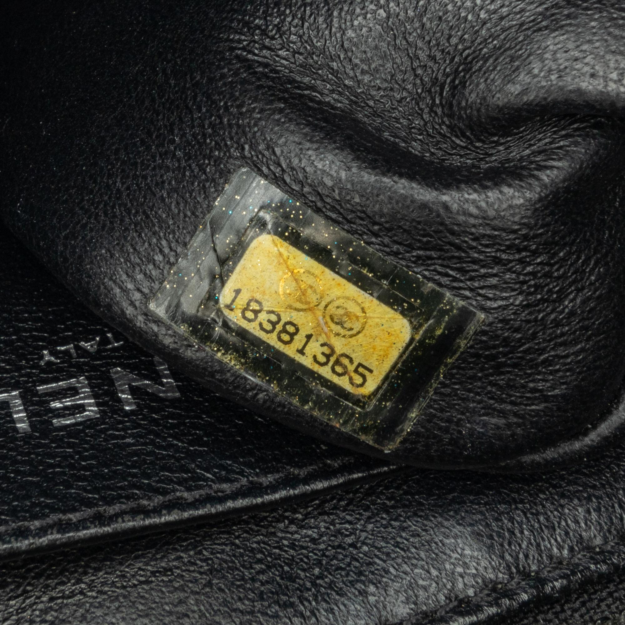Chanel Jumbo Classic Bicolor Lambskin Twist Flap (SHG-8KW5ON)