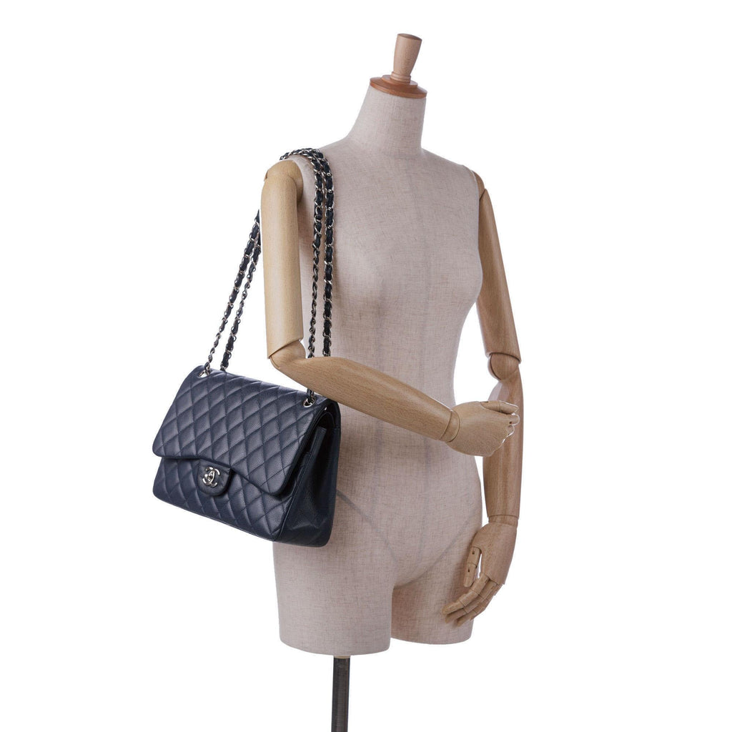 Chanel Jumbo Classic Caviar Double Flap (SHG-hrCED5)