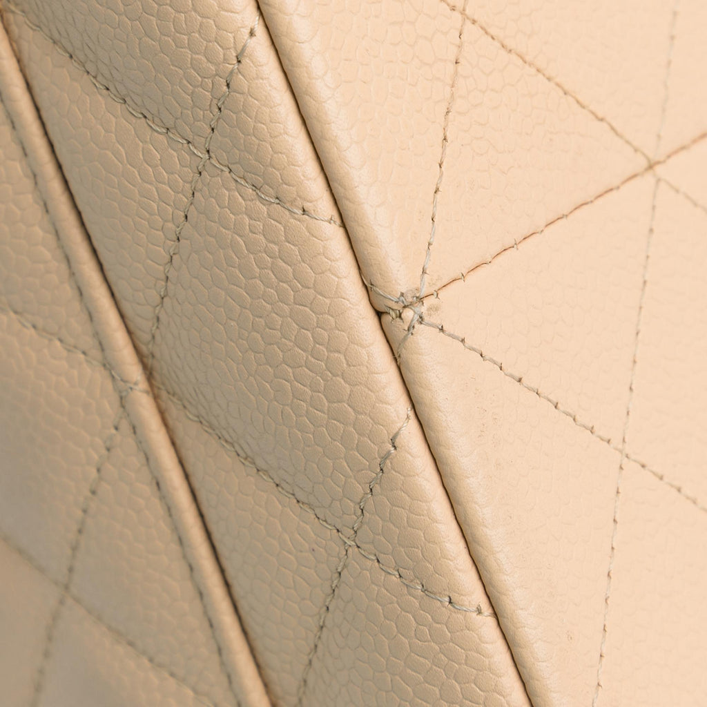 Chanel Jumbo Classic Caviar Double Flap (SHG-lqMXv8)