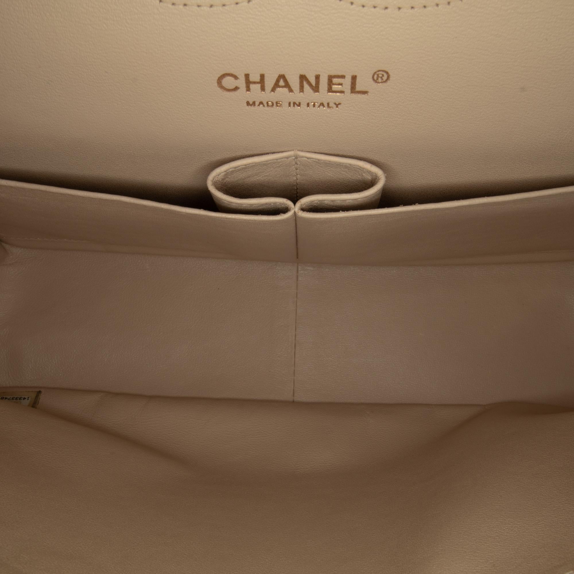 Chanel Jumbo Classic Caviar Double Flap (SHG-lqMXv8)