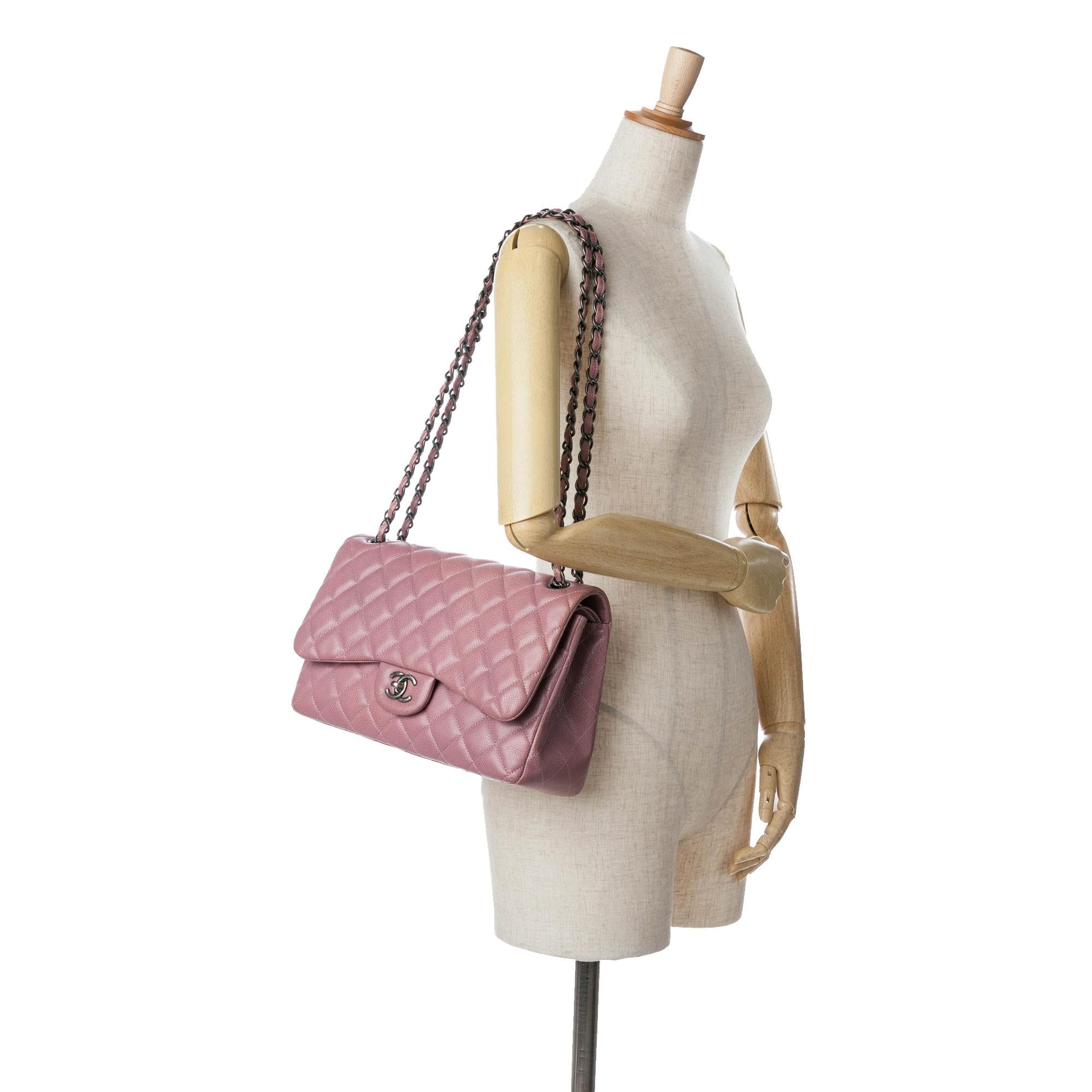 Chanel Jumbo Classic Caviar Double Flap (SHG-2Rknta)