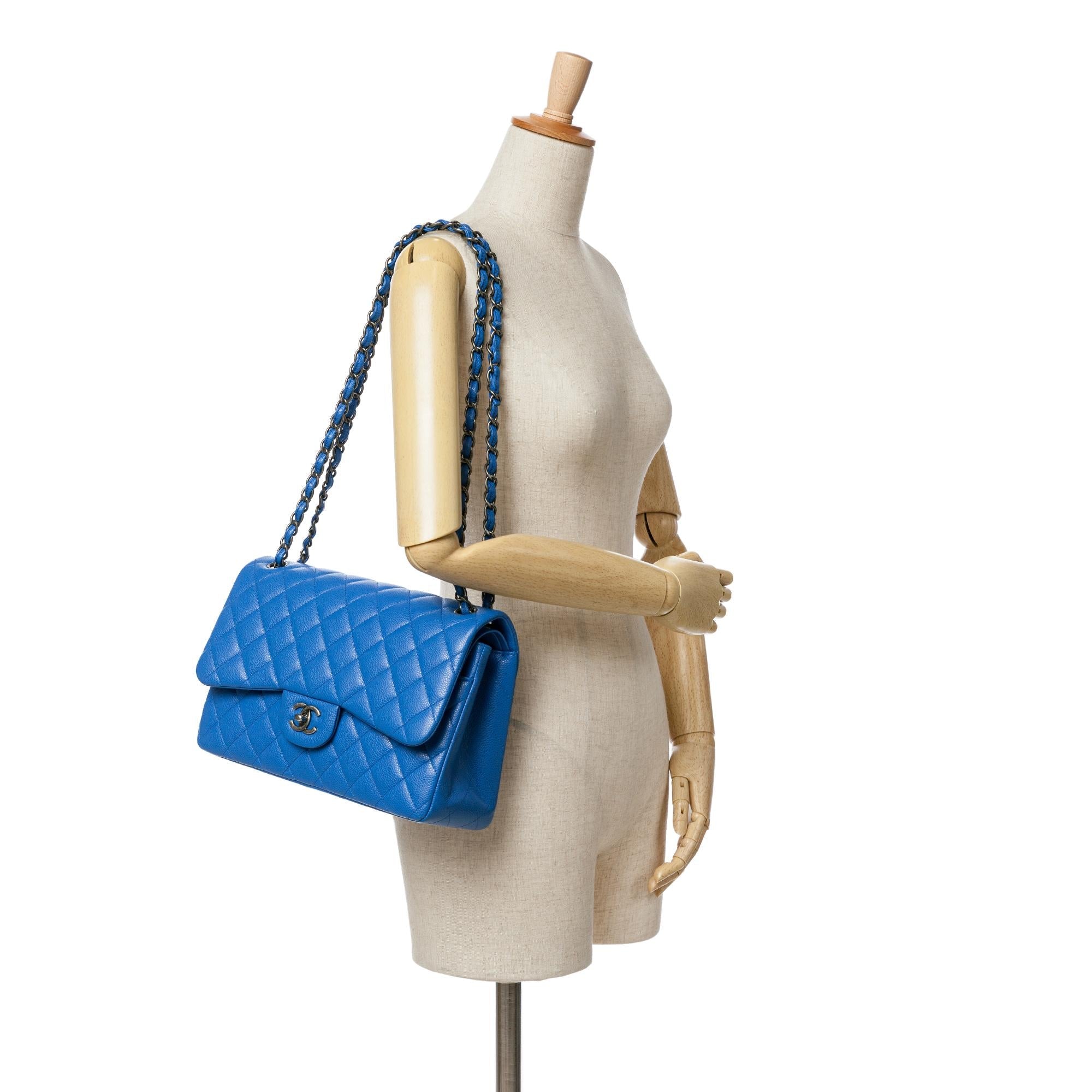 Chanel Jumbo Classic Caviar Double Flap (SHG-GNRXO2)