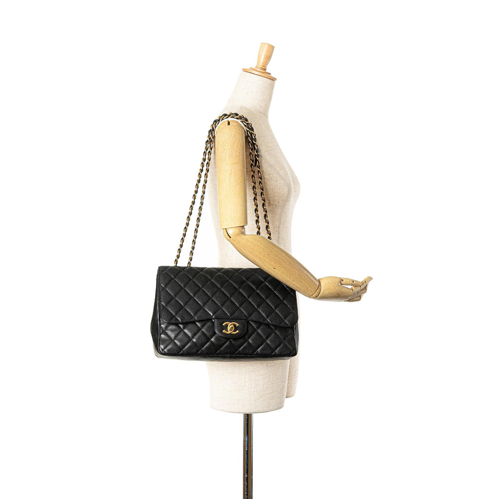Chanel Jumbo Classic Caviar Single Flap