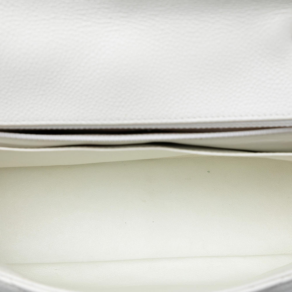 Chanel Jumbo Classic Caviar Single Flap