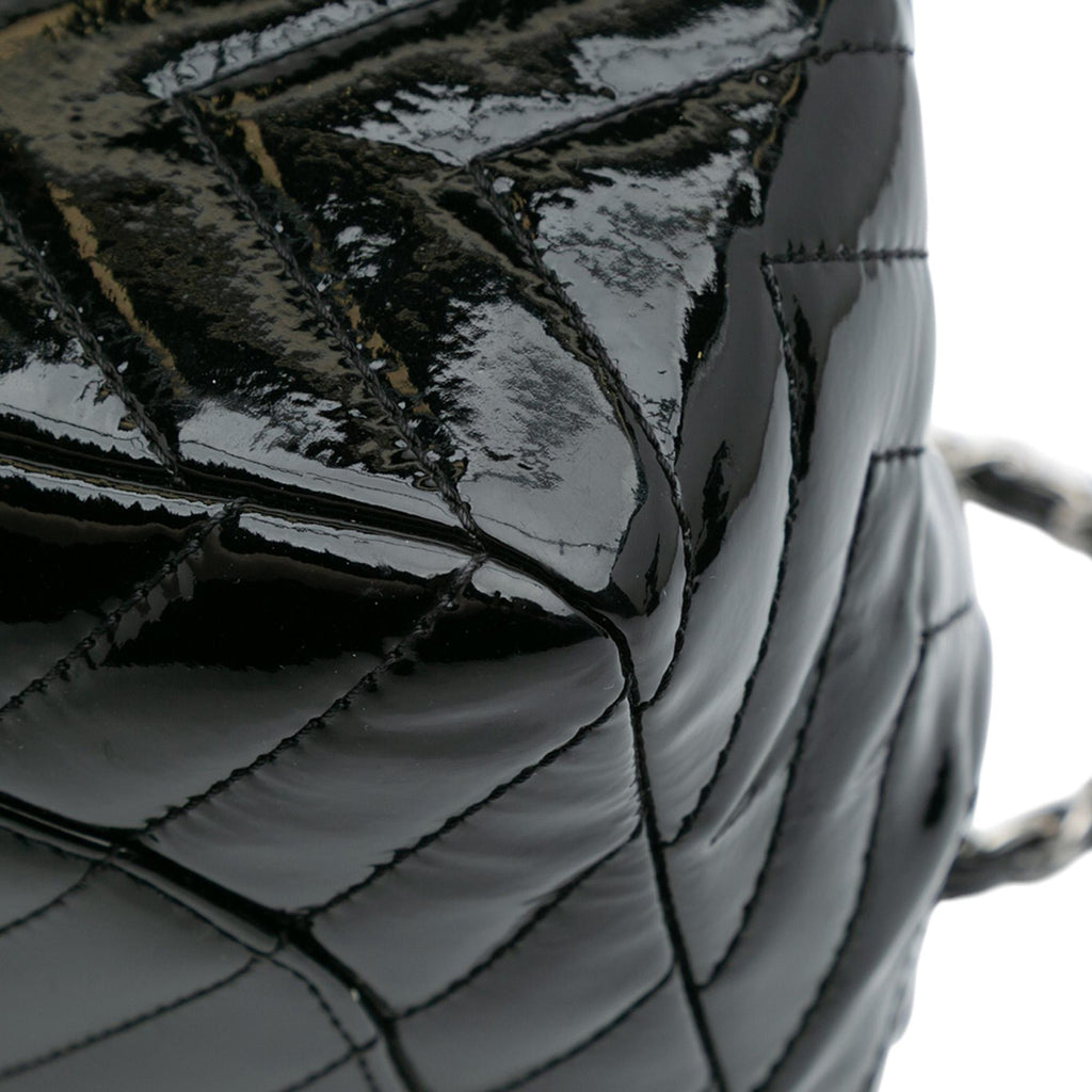 Chanel Jumbo Classic Chevron Patent Single Flap