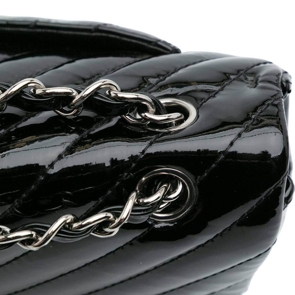 Chanel Jumbo Classic Chevron Patent Single Flap