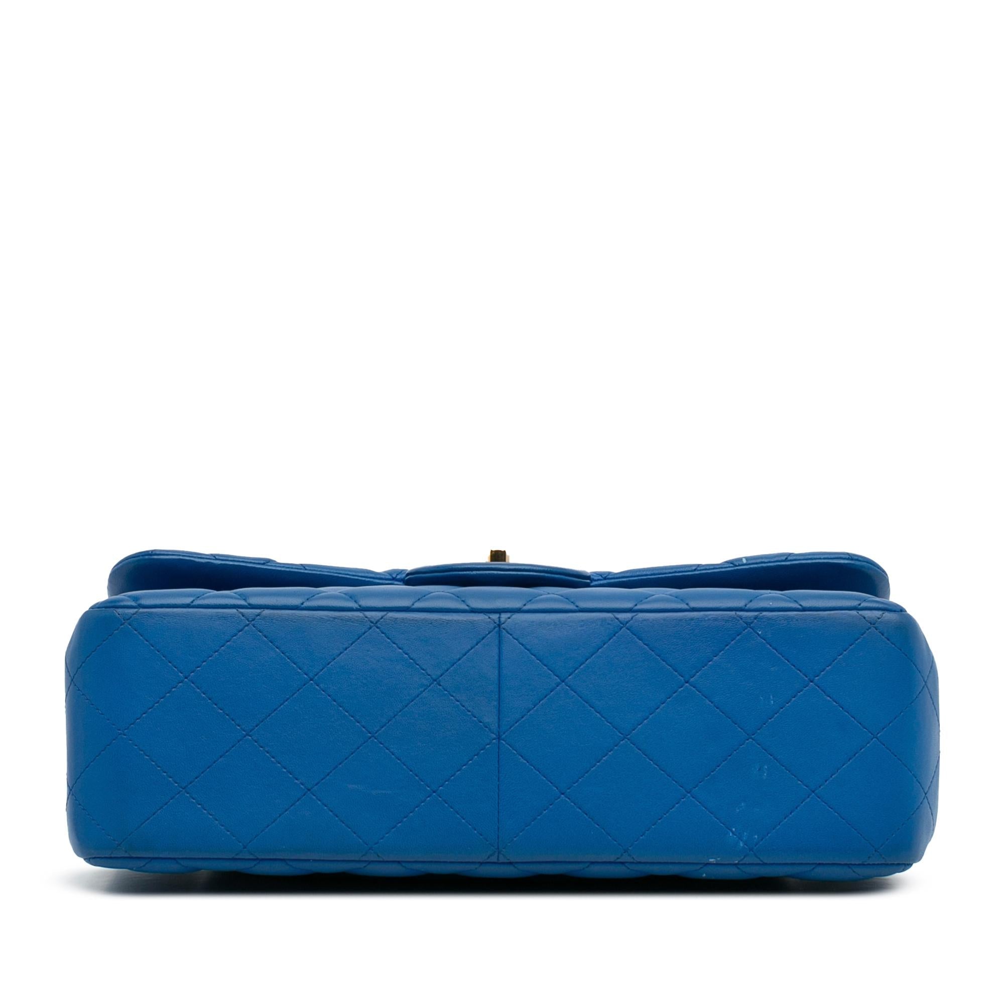 Chanel Jumbo Classic Lambskin Double Flap (SHG-wlc4yE)