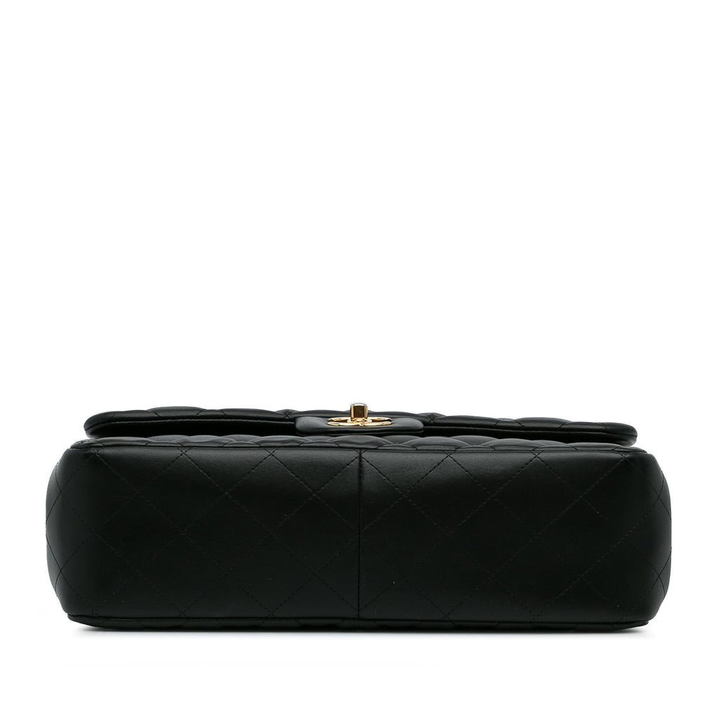 Chanel Jumbo Classic Lambskin Double Flap (SHG-j2TOdY)