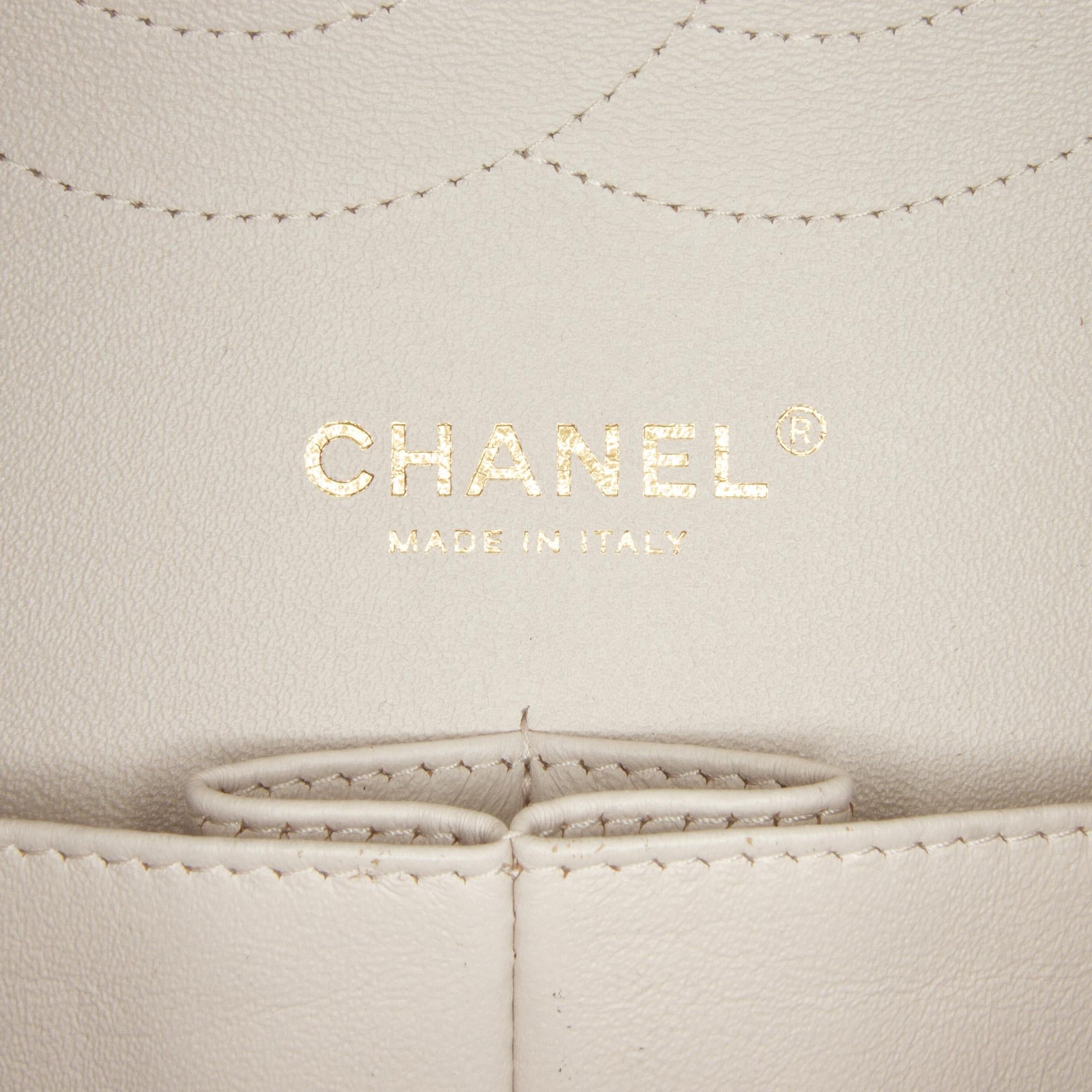 Chanel Jumbo Classic Lambskin Double Flap (SHG-71EeWJ)