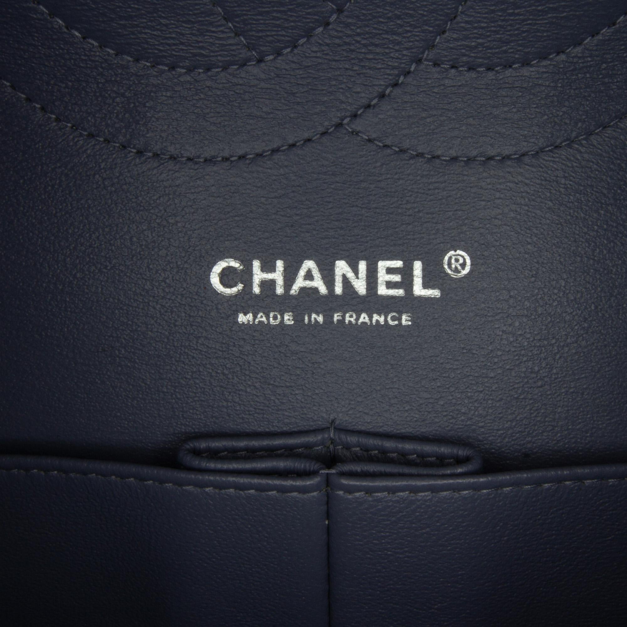 Chanel Jumbo Classic Lambskin Double Flap (SHG-YF7bft)