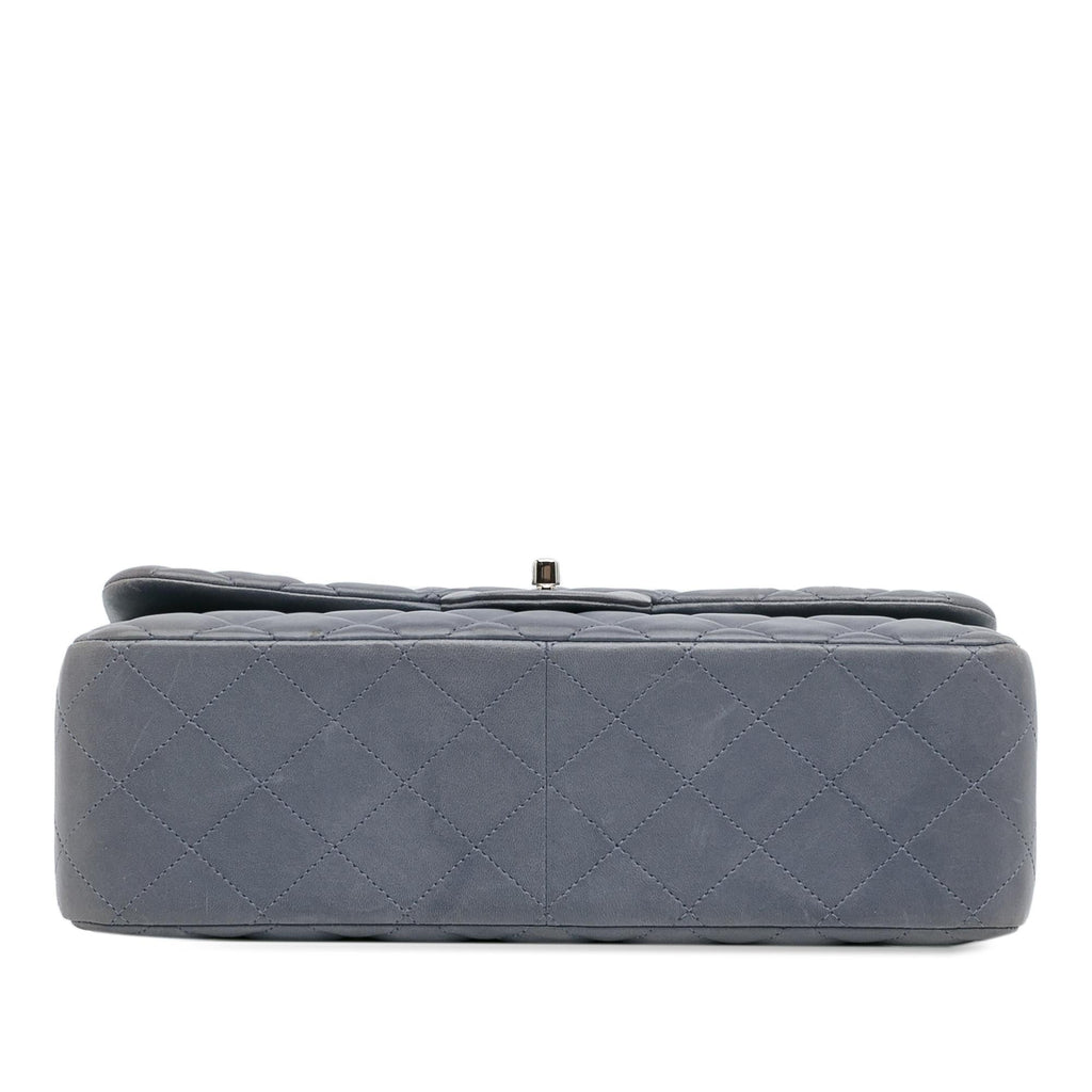 Chanel Jumbo Classic Lambskin Double Flap (SHG-YF7bft)