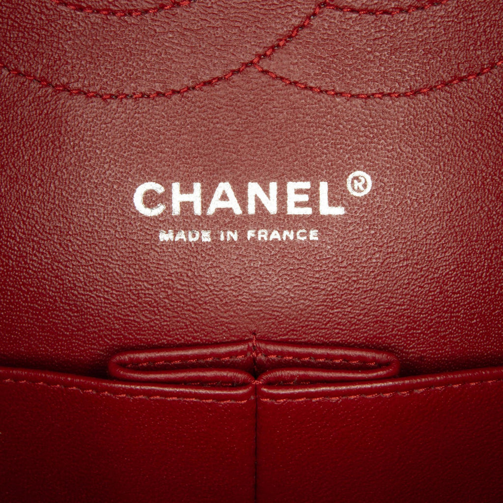 Chanel Jumbo Classic Lambskin Double Flap (SHG-vya5tL)
