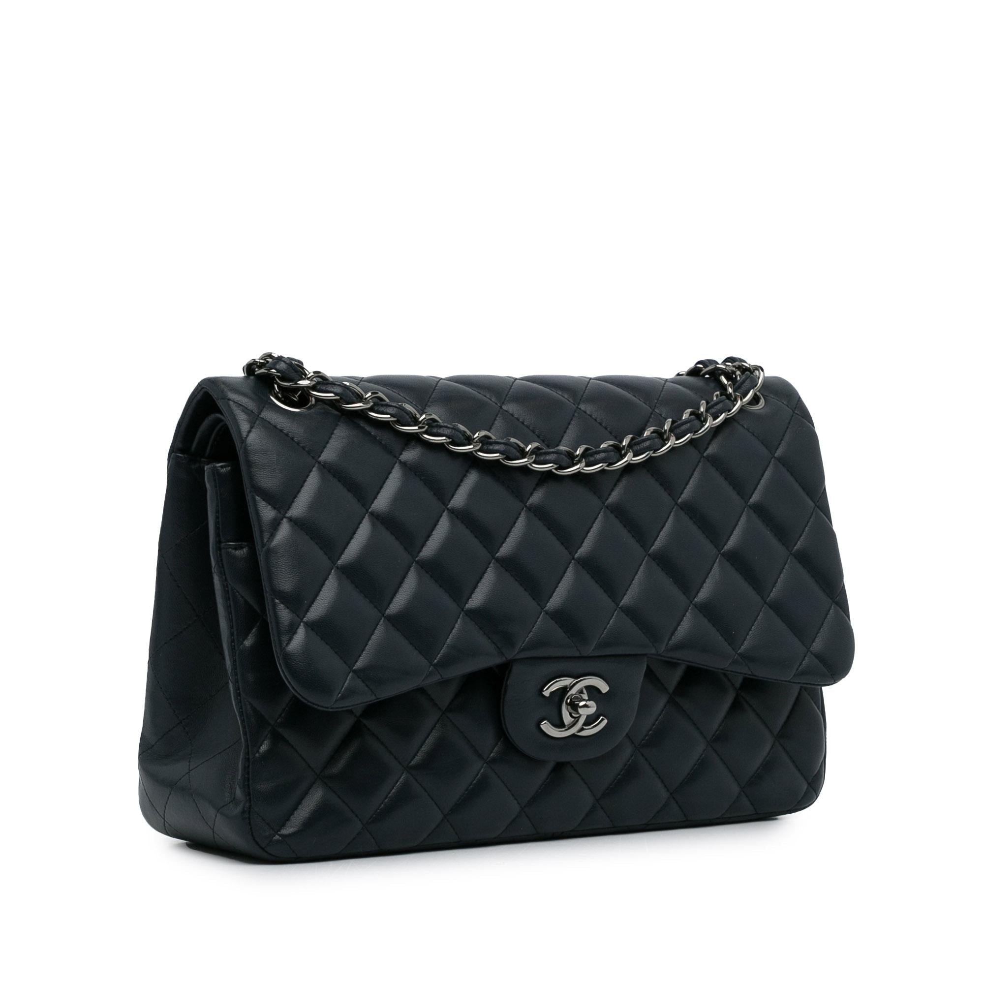 Chanel Jumbo Classic Lambskin Double Flap (SHG-BuJDKE)