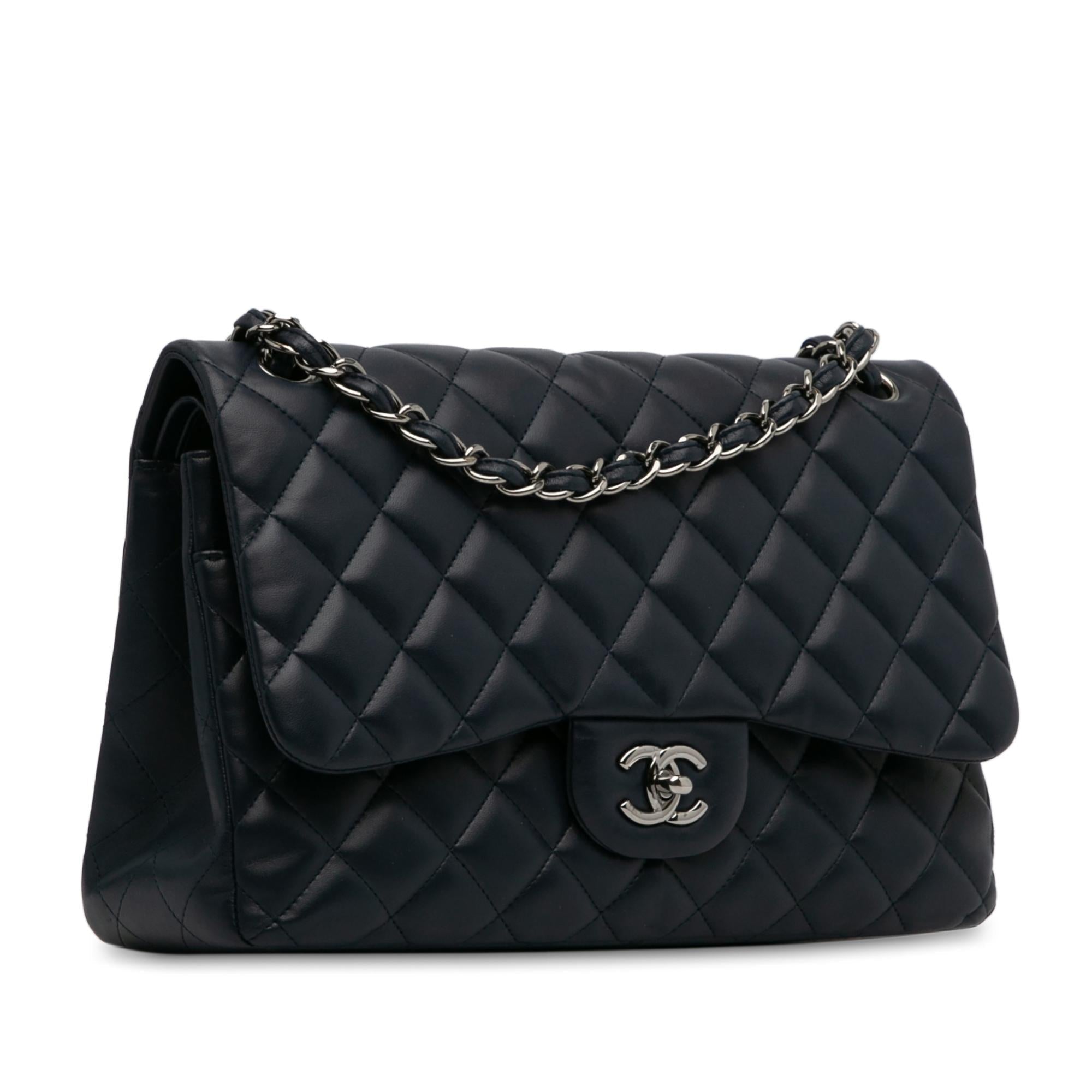 Chanel Jumbo Classic Lambskin Double Flap (SHG-6ybnBt)