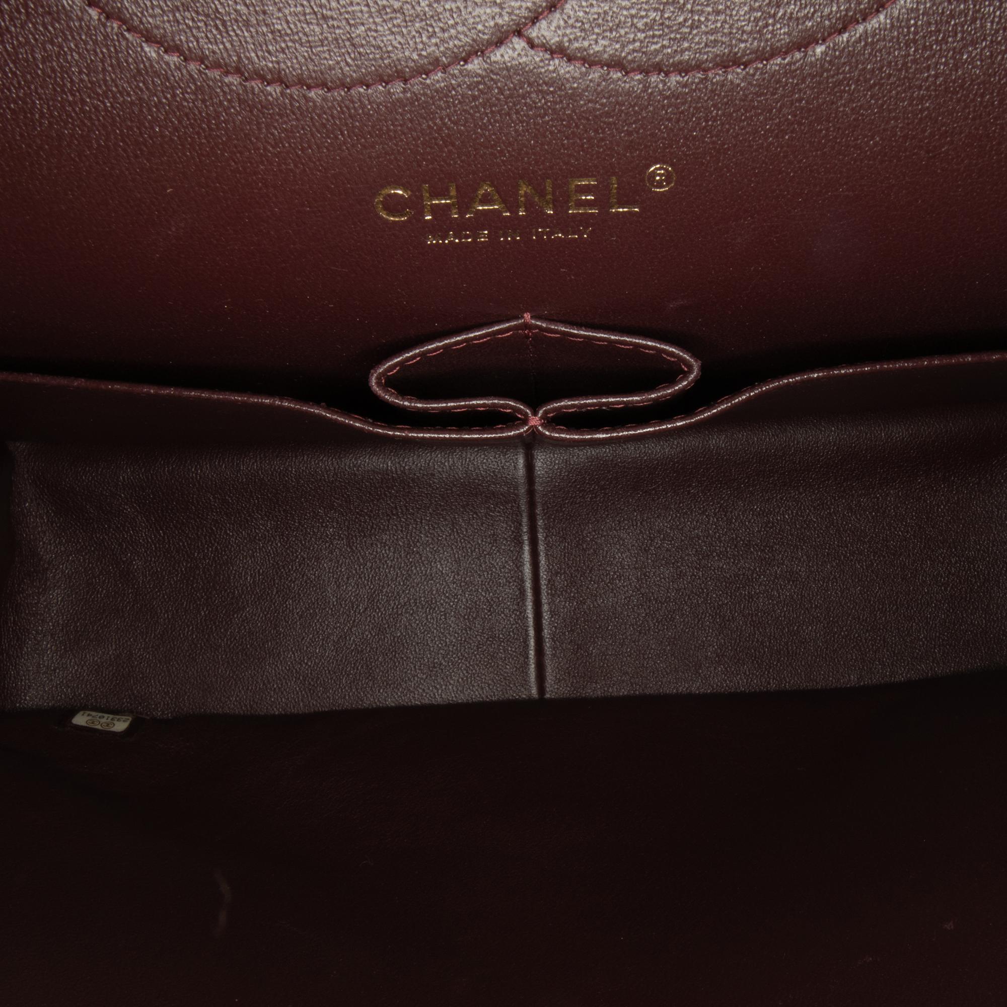 Chanel Jumbo Classic Lambskin Double Flap (SHG-9p8KiG)