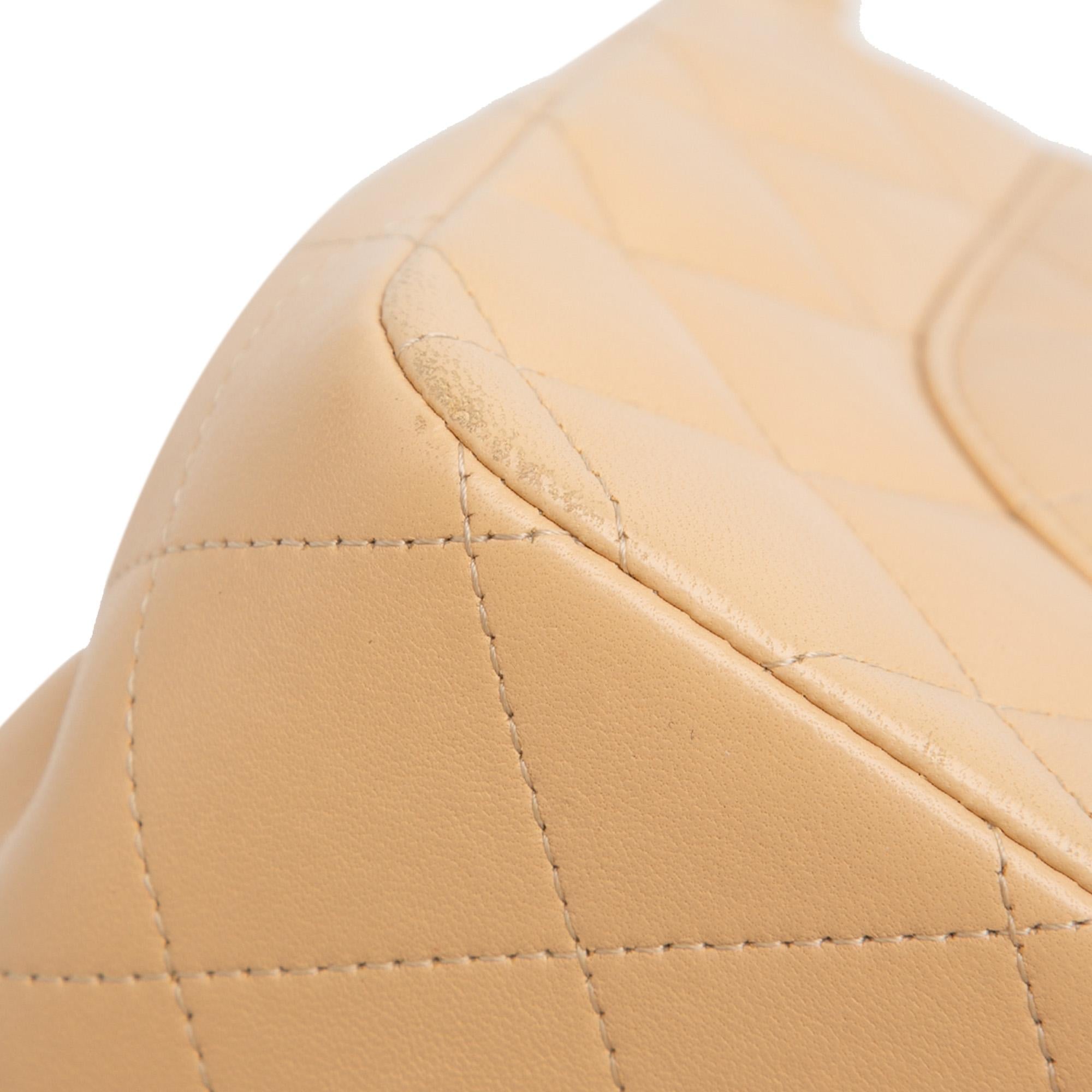 Chanel Jumbo Classic Lambskin Double Flap (SHG-evy6Et)