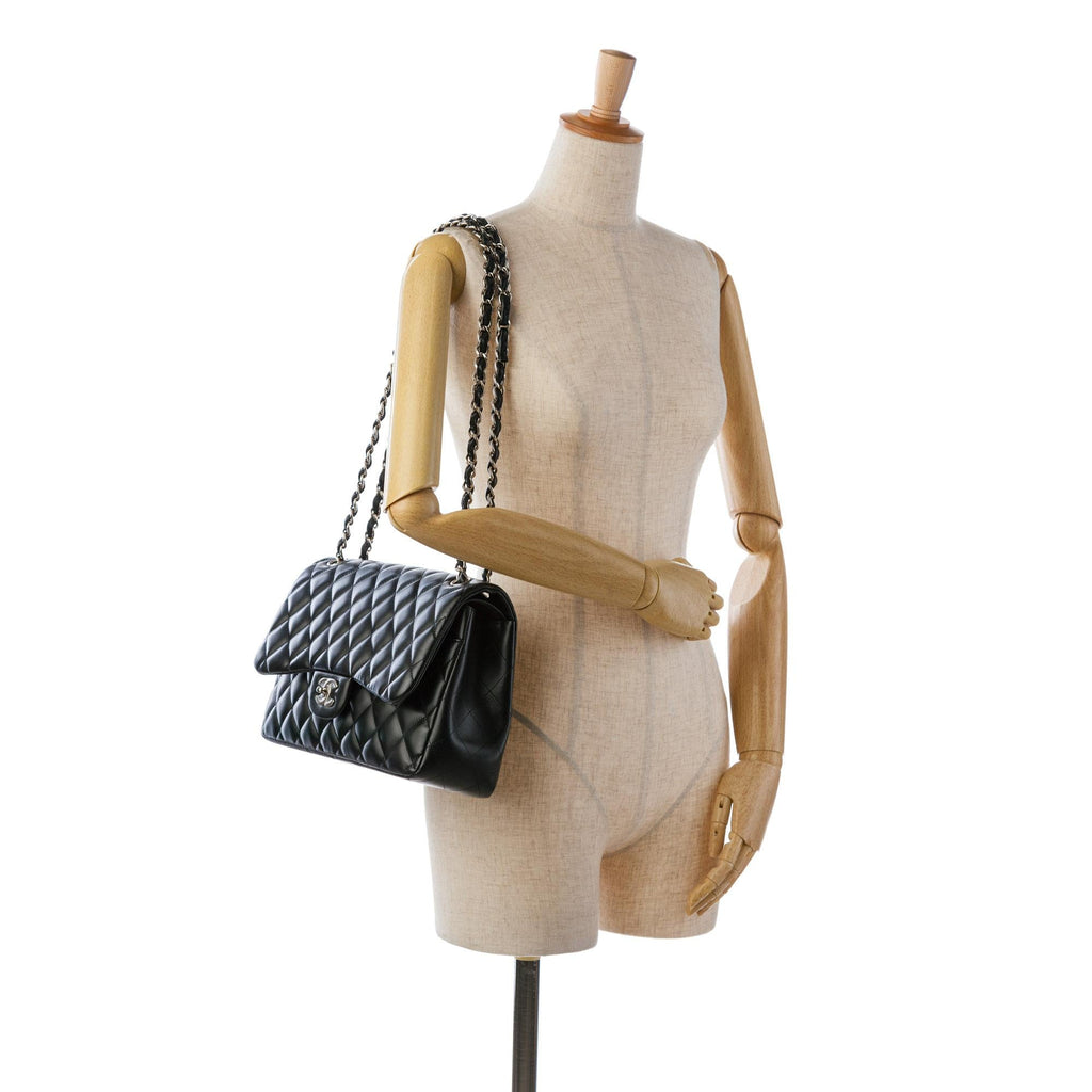 Chanel Jumbo Classic Lambskin Double Flap (SHG-WX0kkI)