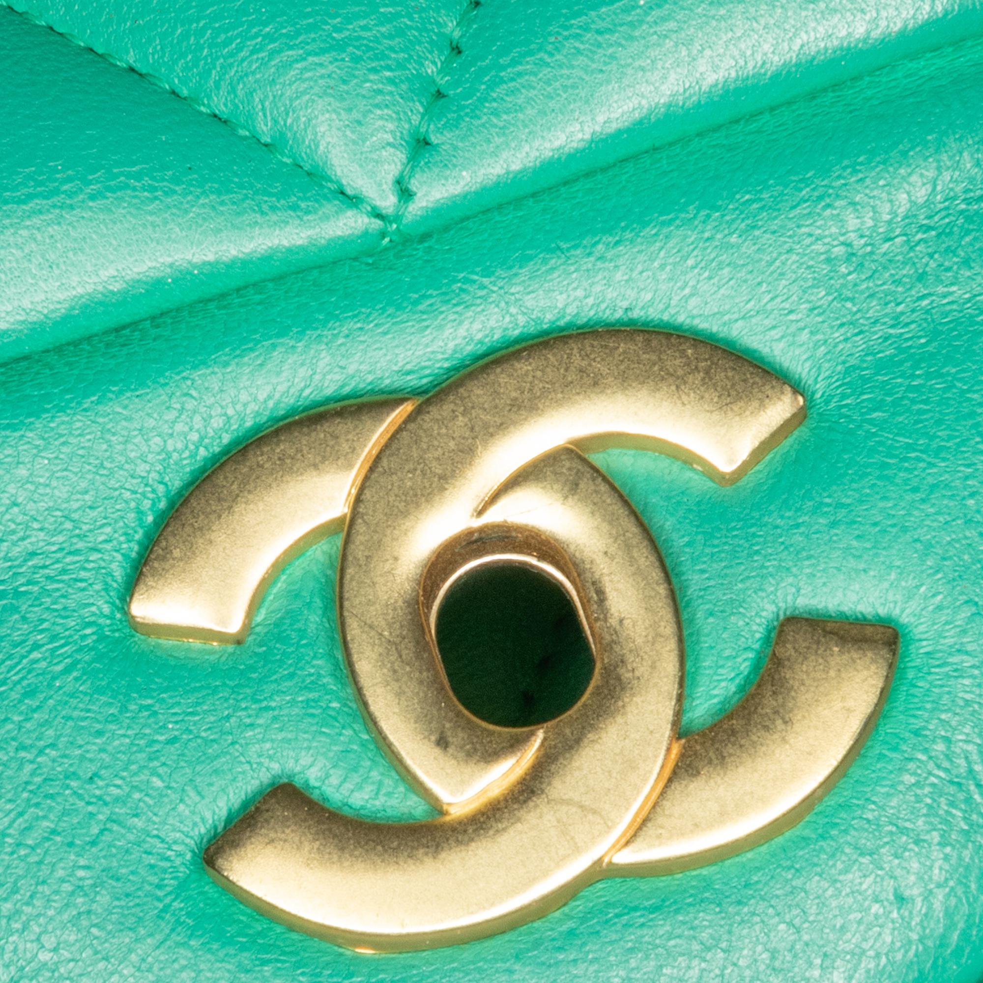 Chanel Jumbo Classic Lambskin Double Flap (SHG-cFUSok)