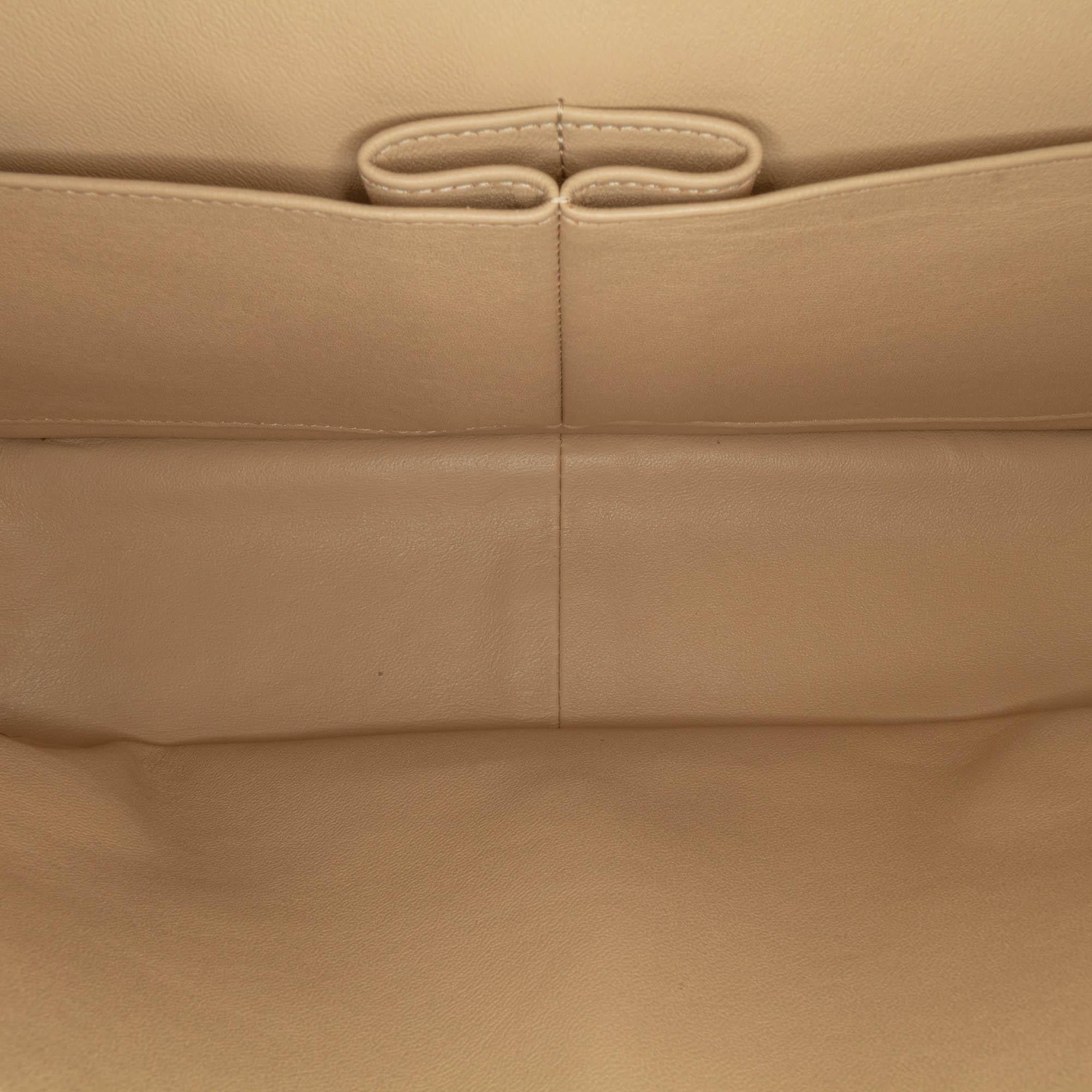Chanel Jumbo Classic Lambskin Double Flap (SHG-DmoPIa)