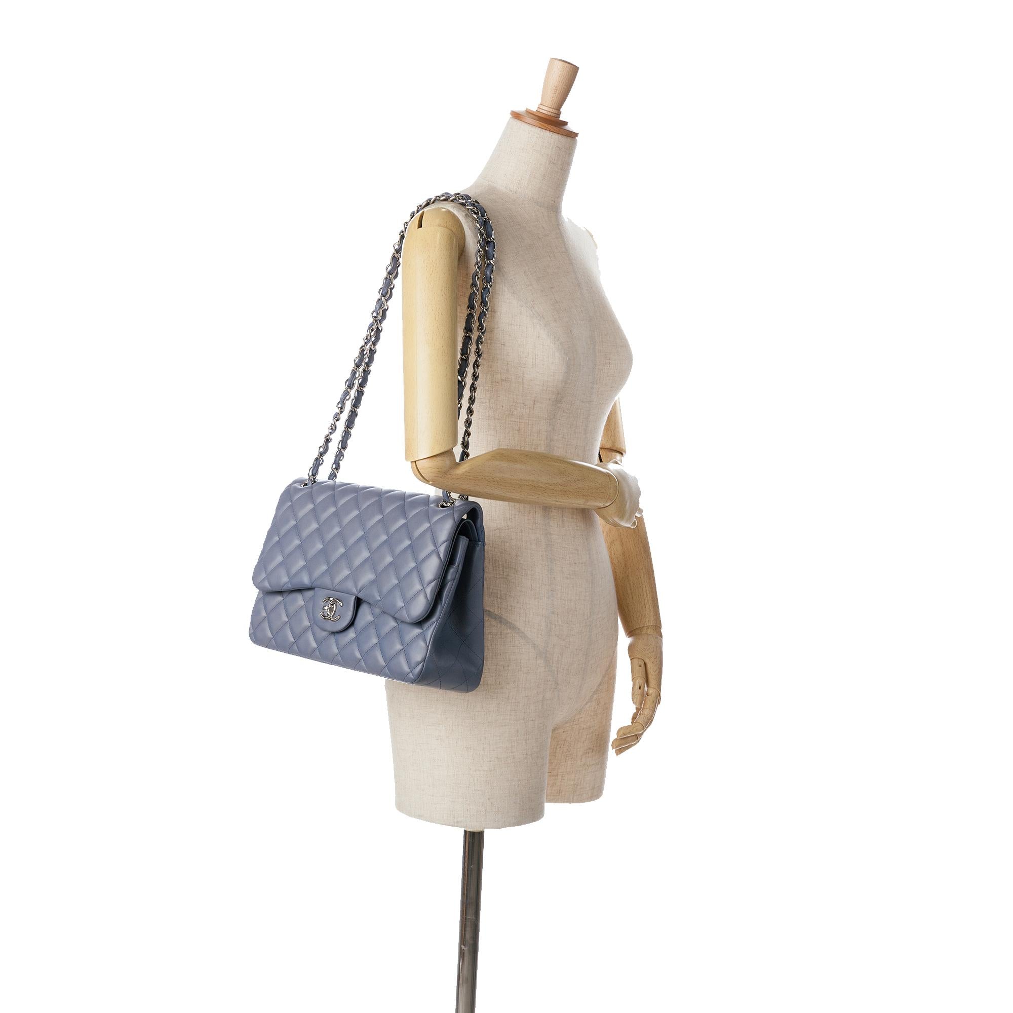 Chanel Jumbo Classic Lambskin Double Flap (SHG-RWYwGr)