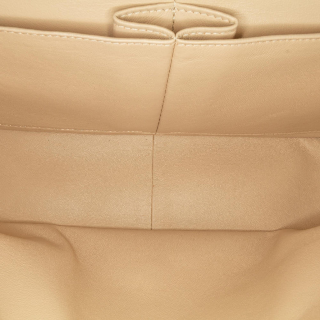 Chanel Jumbo Classic Lambskin Double Flap (SHG-jsrSIe)