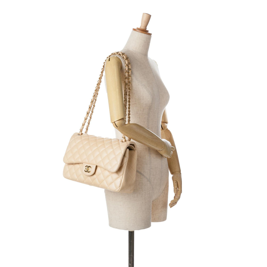 Chanel Jumbo Classic Lambskin Double Flap (SHG-jsrSIe)