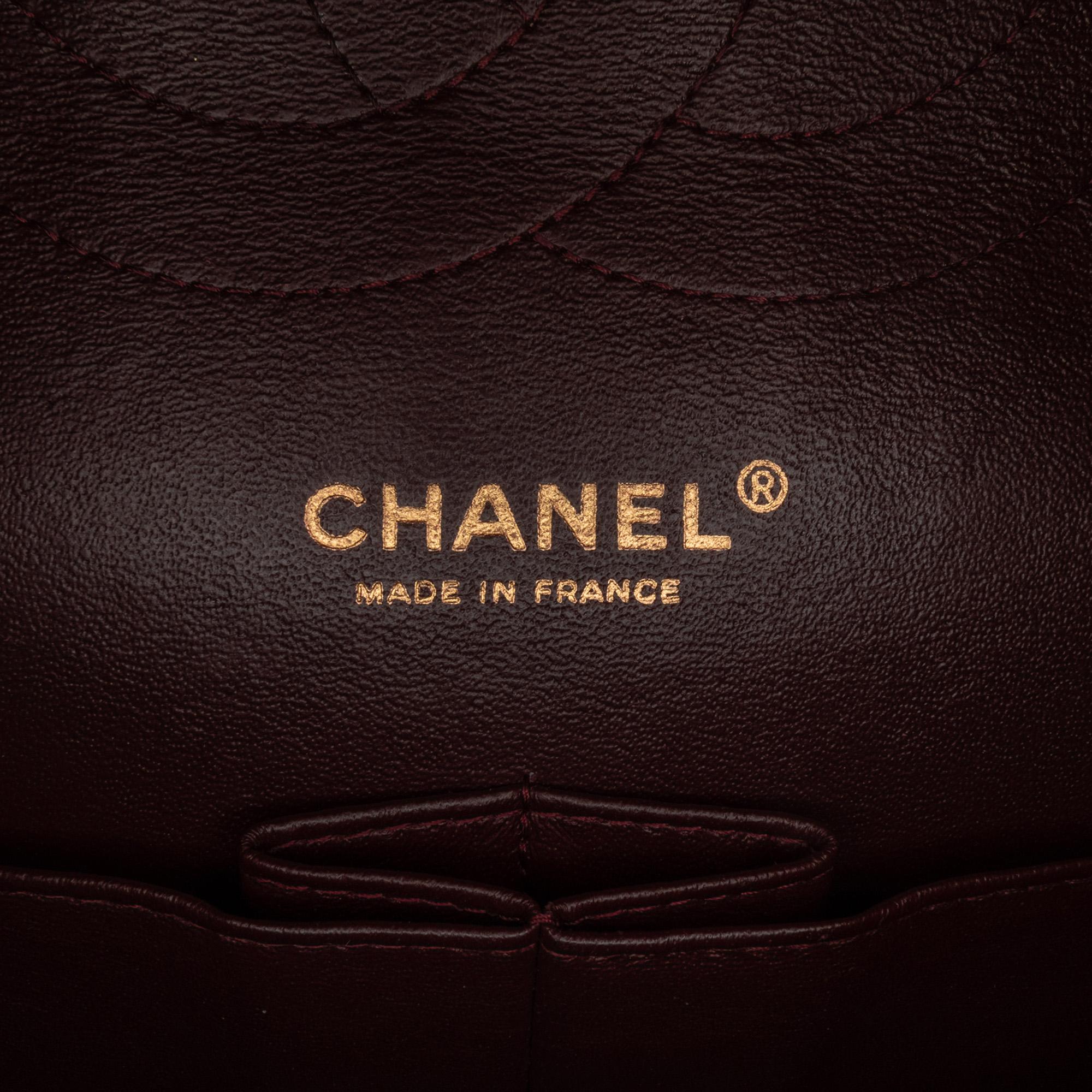 Chanel Jumbo Classic Lambskin Double Flap (SHG-mRKw0w)