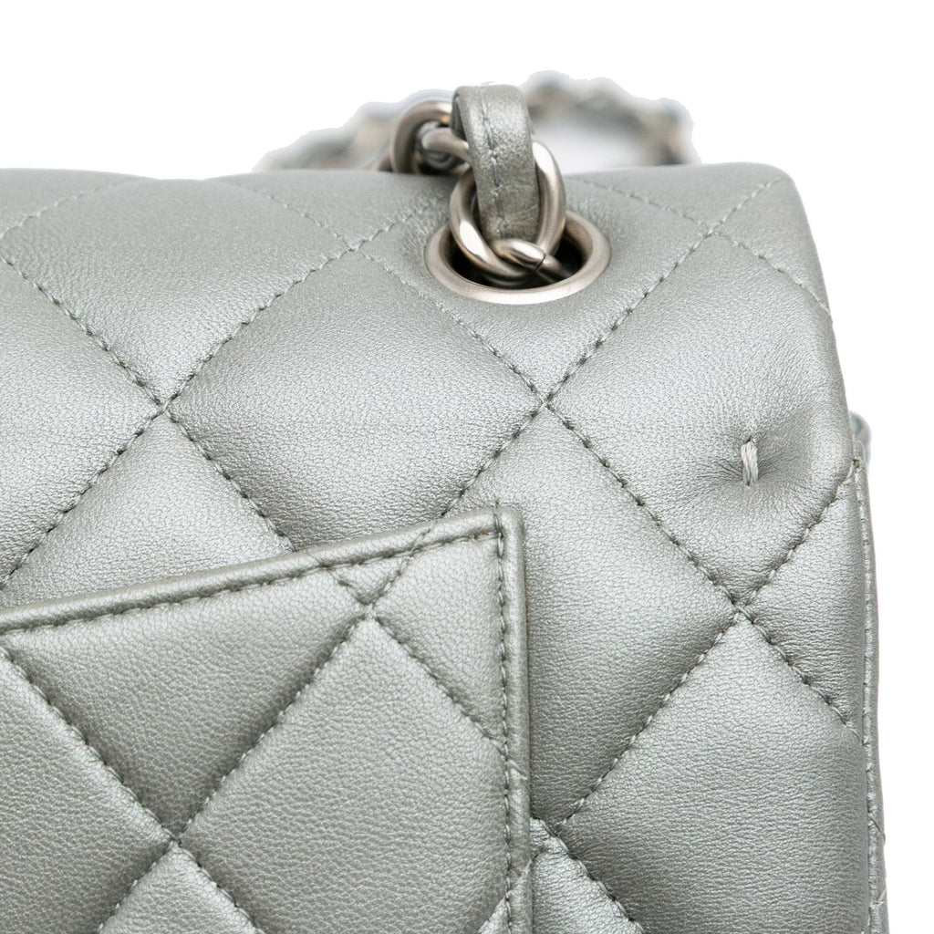 Chanel Jumbo Classic Lambskin Double Flap