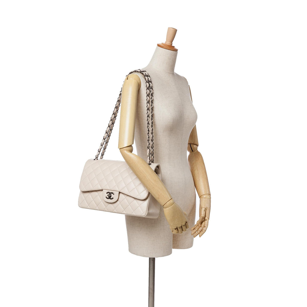 Chanel Jumbo Classic Lambskin Double Flap