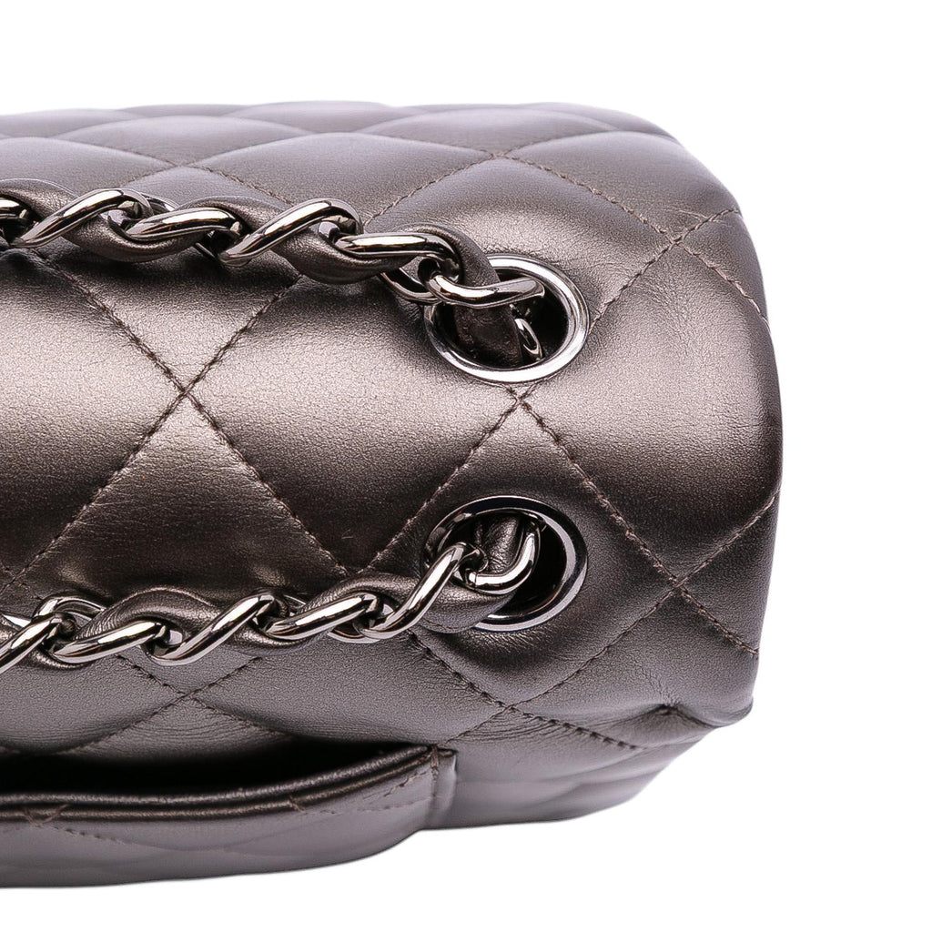 Chanel Jumbo Classic Lambskin Double Flap