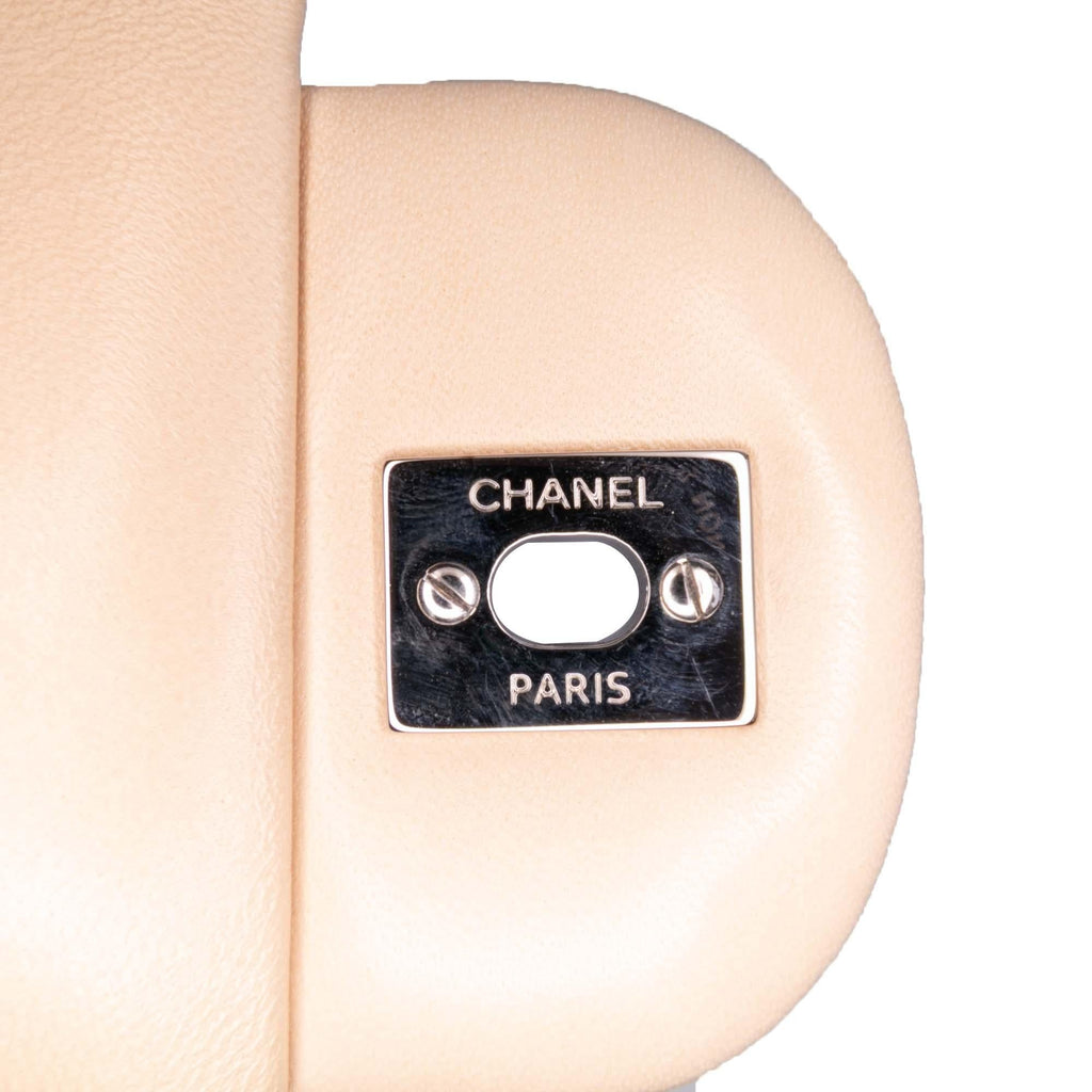 Chanel Jumbo Classic Lambskin Double Flap