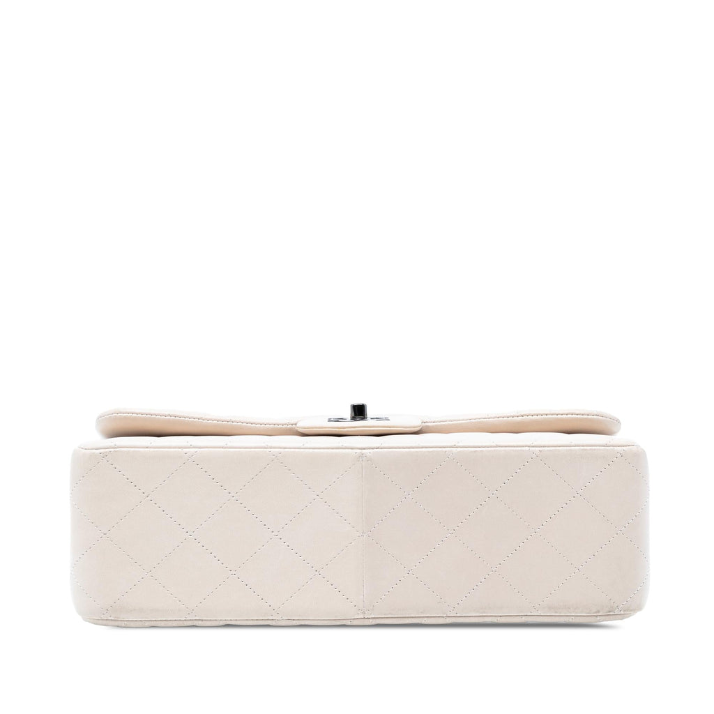 Chanel Jumbo Classic Lambskin Double Flap