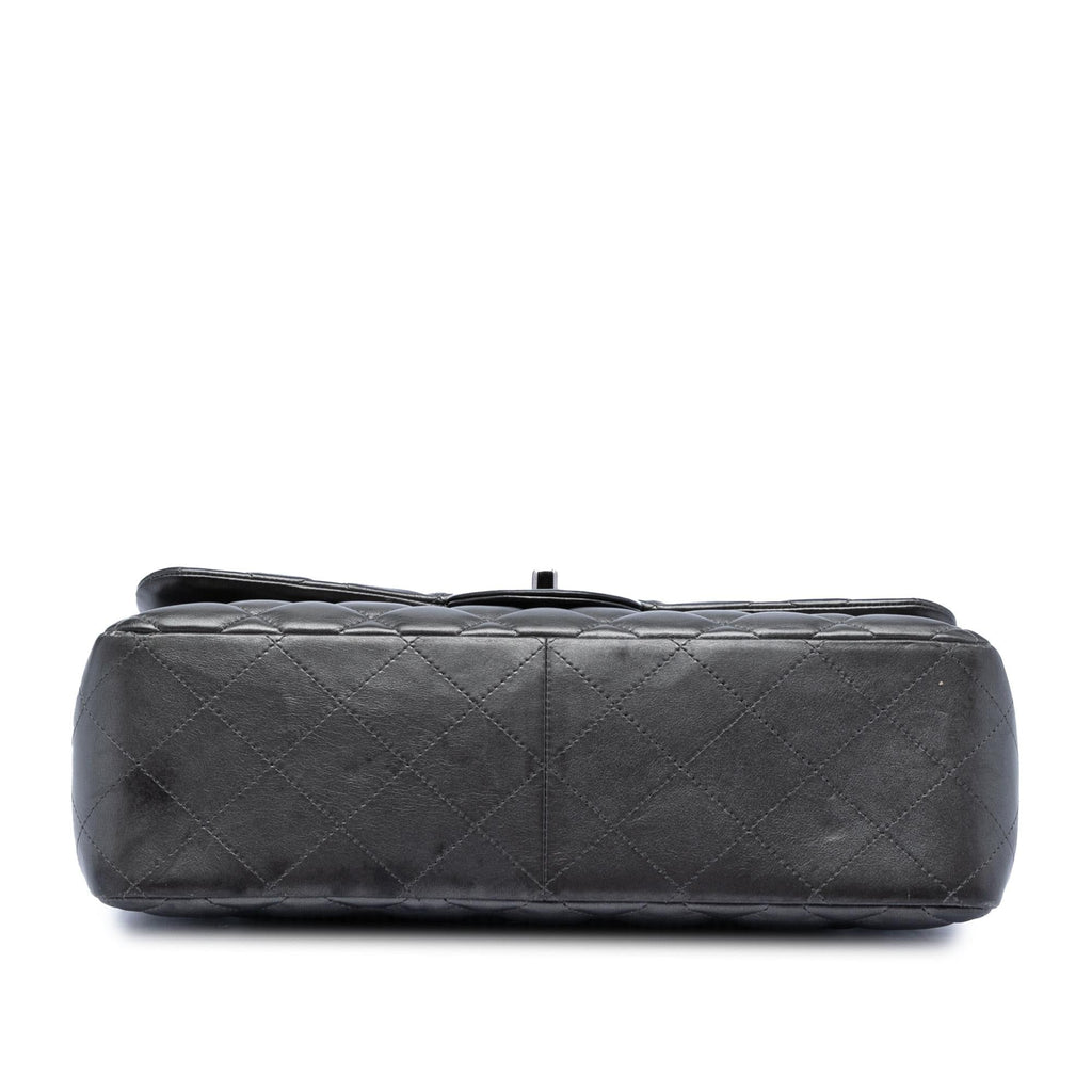 Chanel Jumbo Classic Lambskin Double Flap