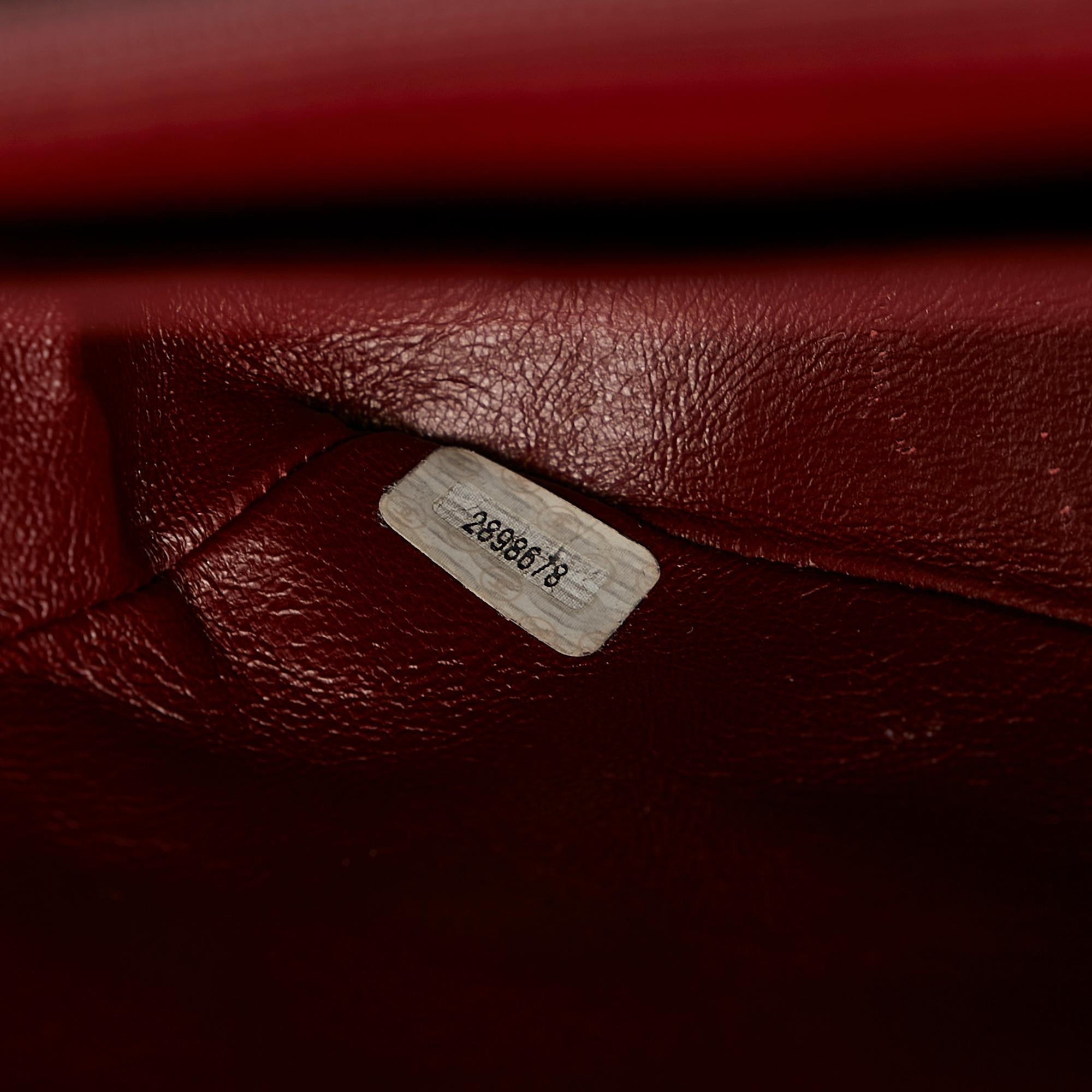 Chanel Jumbo Classic Lambskin Maxi Single Flap Bag (SHG-eYSHRc)